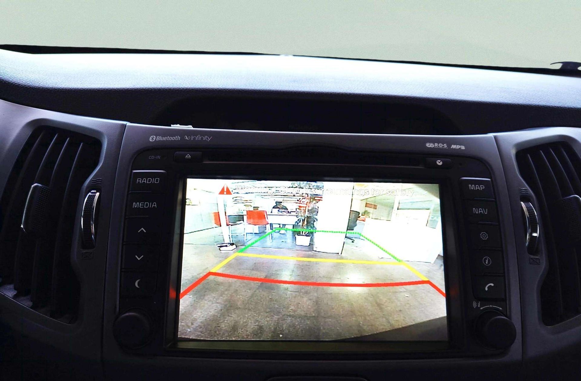 Kia Sportage 1.7 CRDi VGT x-Tech Eco-Dynamic 4x2 - foto 9
