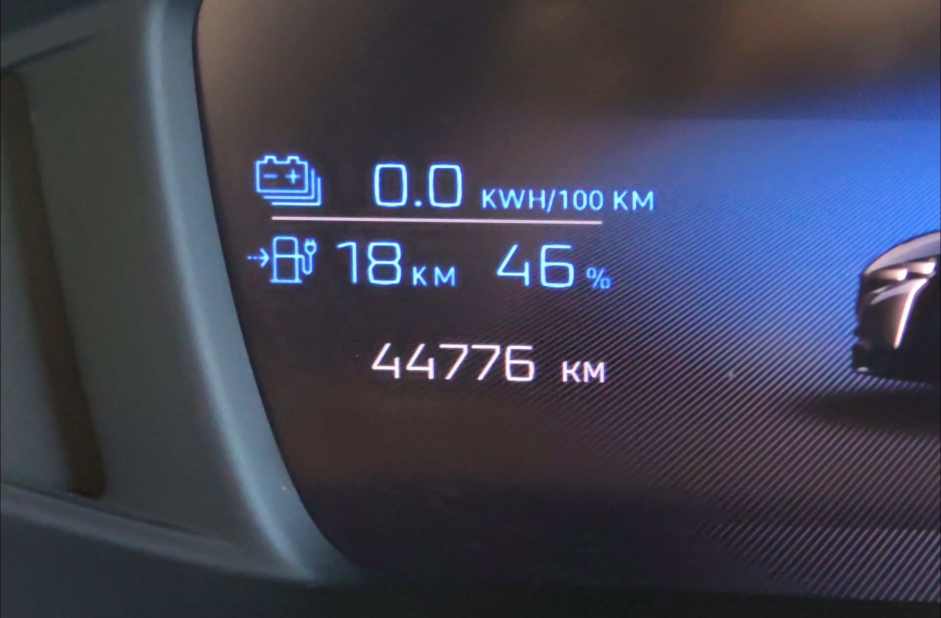Peugeot 308 SW Hybrid 225 GT eEAT8 - foto 14