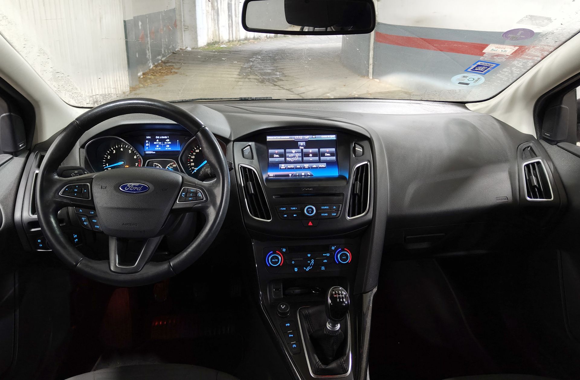 Ford Focus 1.0 EcoBoost Titanium - foto 6