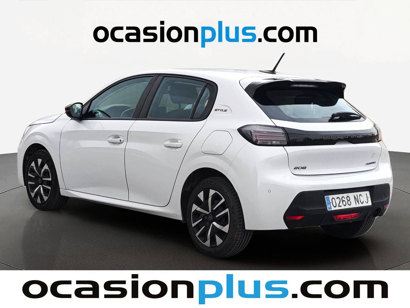 Foto trasera Peugeot 208 Peugeot 208 Style Hybrid 110 eDCS6 (110 CV) izquierda