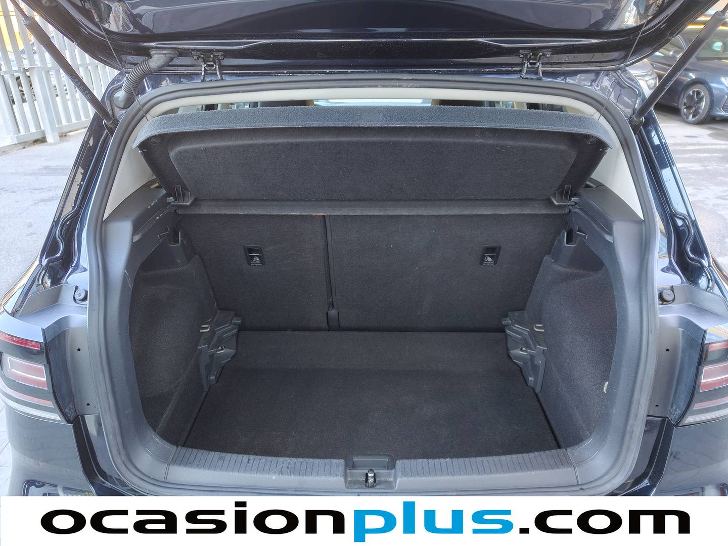 Foto Volkswagen T-Cross Volkswagen T-Cross Advance 1.0 TSI (110 CV)