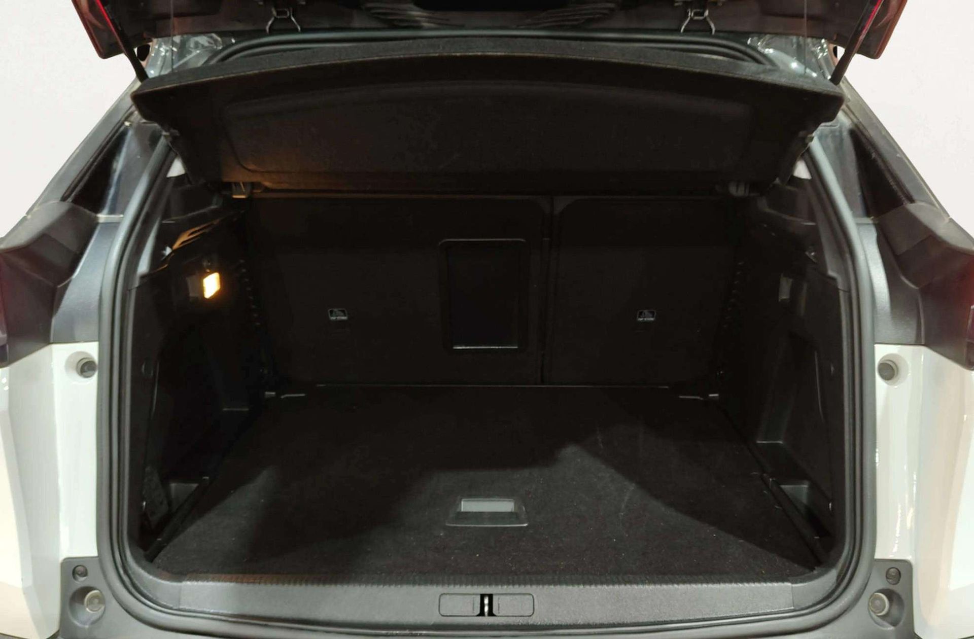 Peugeot 3008 BlueHDi 120 Allure EAT6 - foto 17