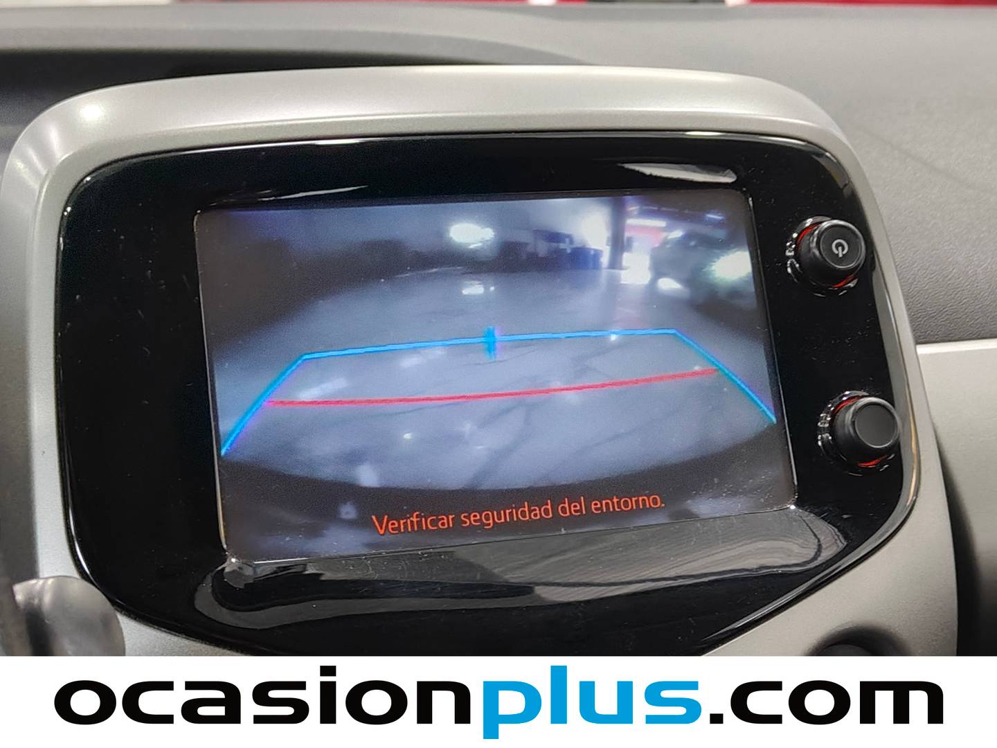 Equipamiento del Toyota Aygo Toyota Aygo 1.0 70 x-play (69 CV)