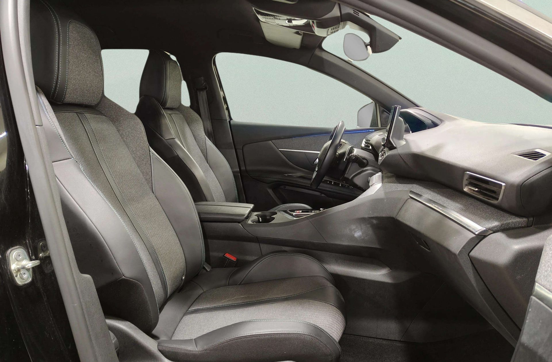 Peugeot 3008 300 Allure Pack e-EAT8 - foto 18