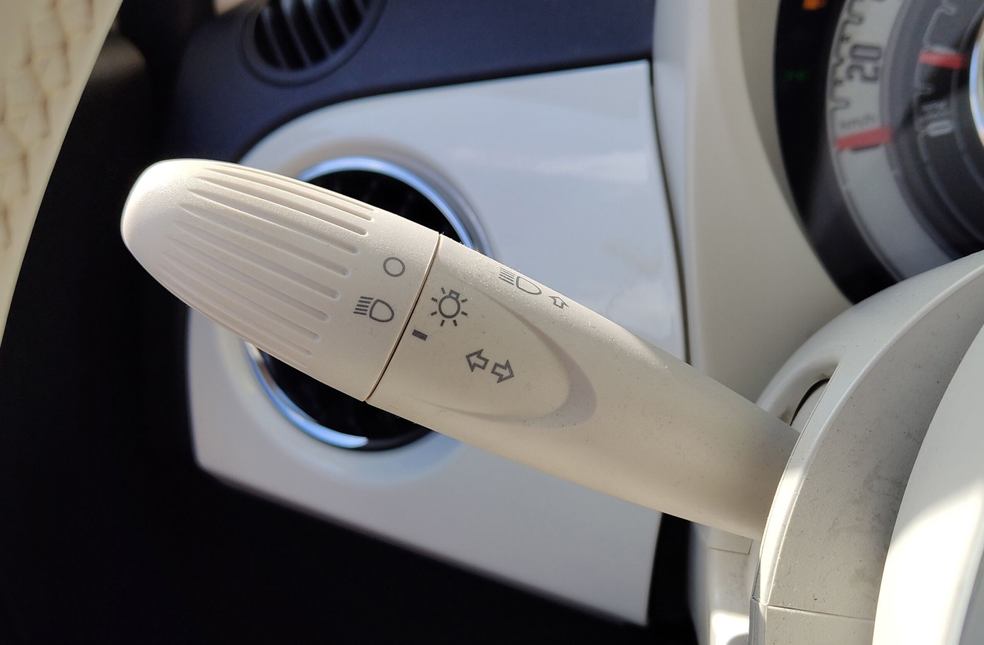 Fiat 500 1.0 Hybrid Monotrim Style - foto 18