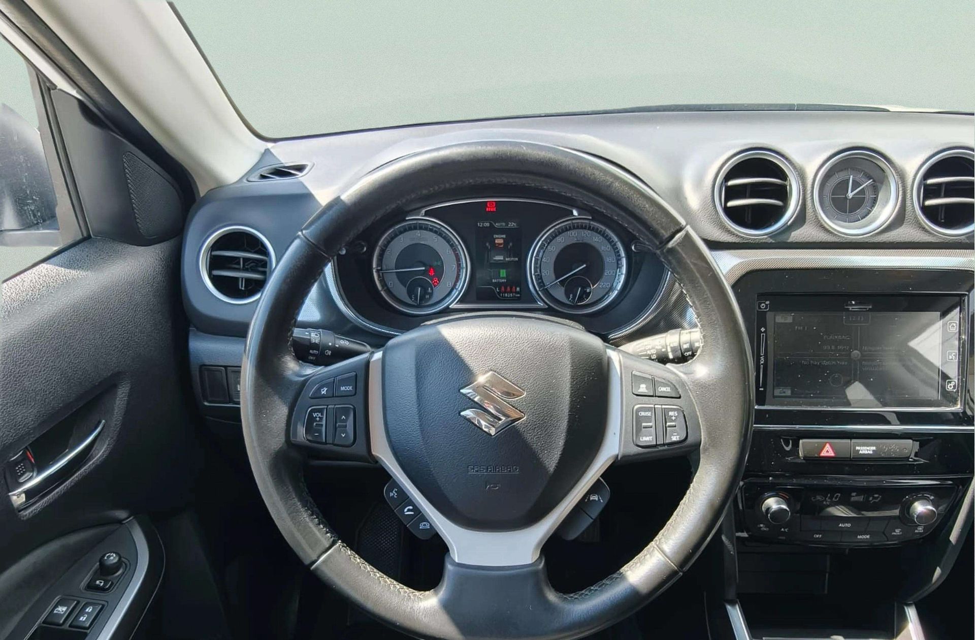 Suzuki Vitara 1.4 Turbo Mild Hybrid GLE 4WD - foto 19