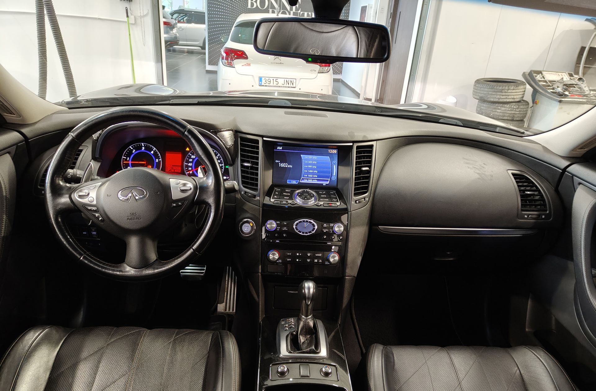 Infiniti FX 3.0 D V6 GT Premium AWD - foto 26