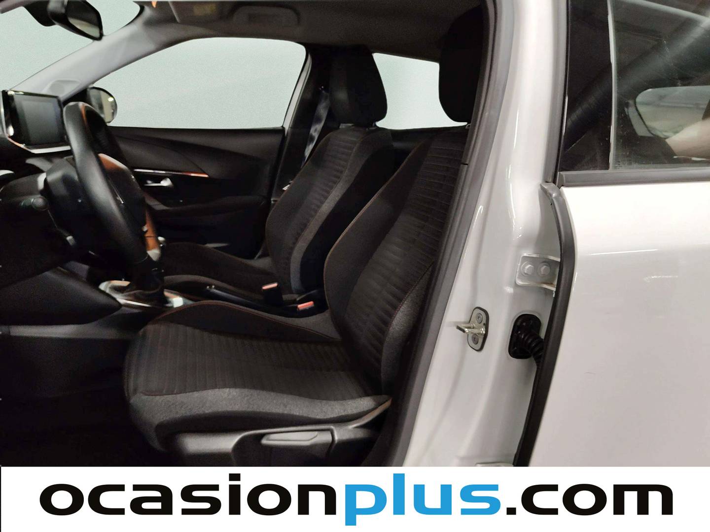 Foto asientos delanteros Peugeot 2008 Peugeot 2008 Puretech 100 S&S Active Pack (100 CV)
