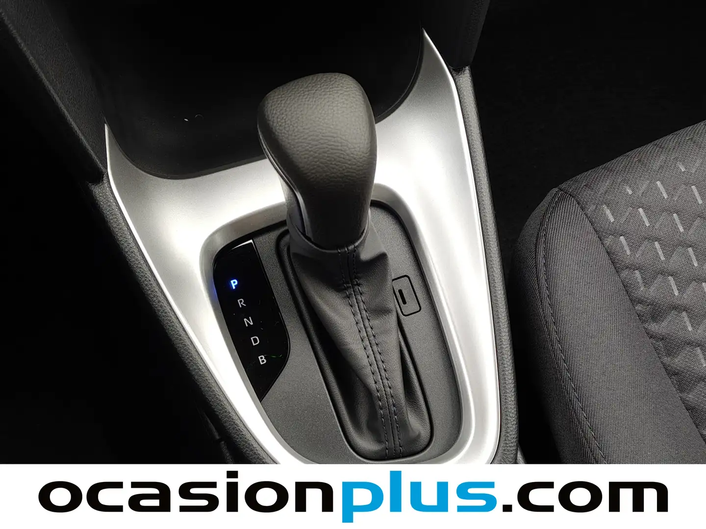 Foto Toyota Yaris Cross Toyota Yaris Cross 120H Business Plus (116 CV)