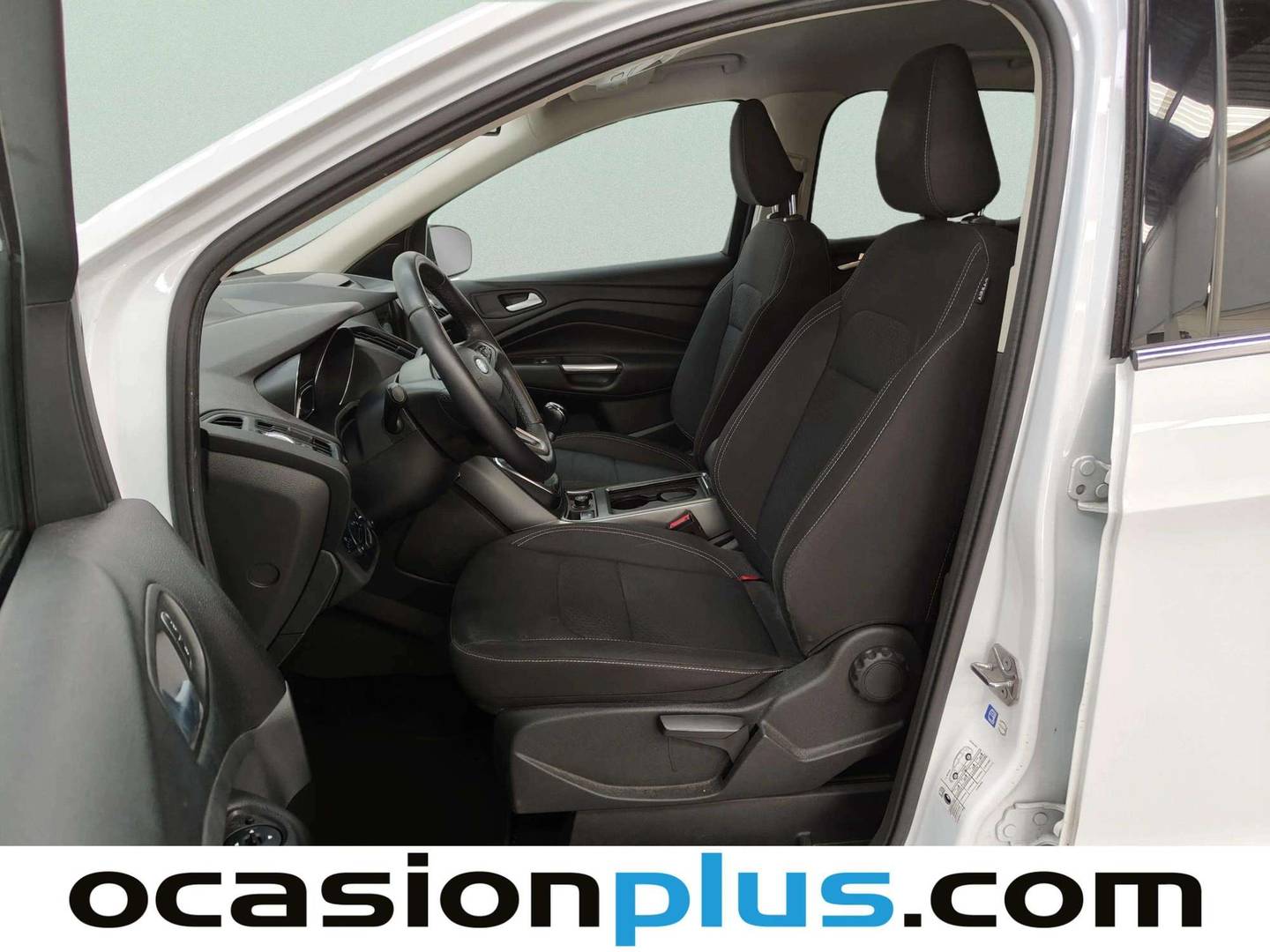 Foto asientos delanteros Ford Kuga Ford Kuga 1.5 EcoBoost Trend+ 4x2 (150 CV)