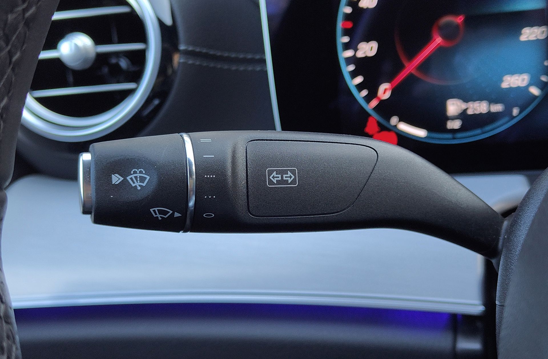 Mercedes-Benz Clase E E 220 d - foto 26