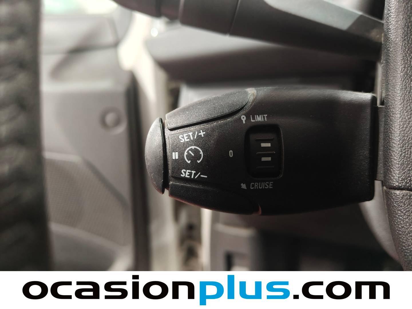 Equipamiento del Peugeot 208 Peugeot 208 1.6 BlueHDi Active (75 CV)