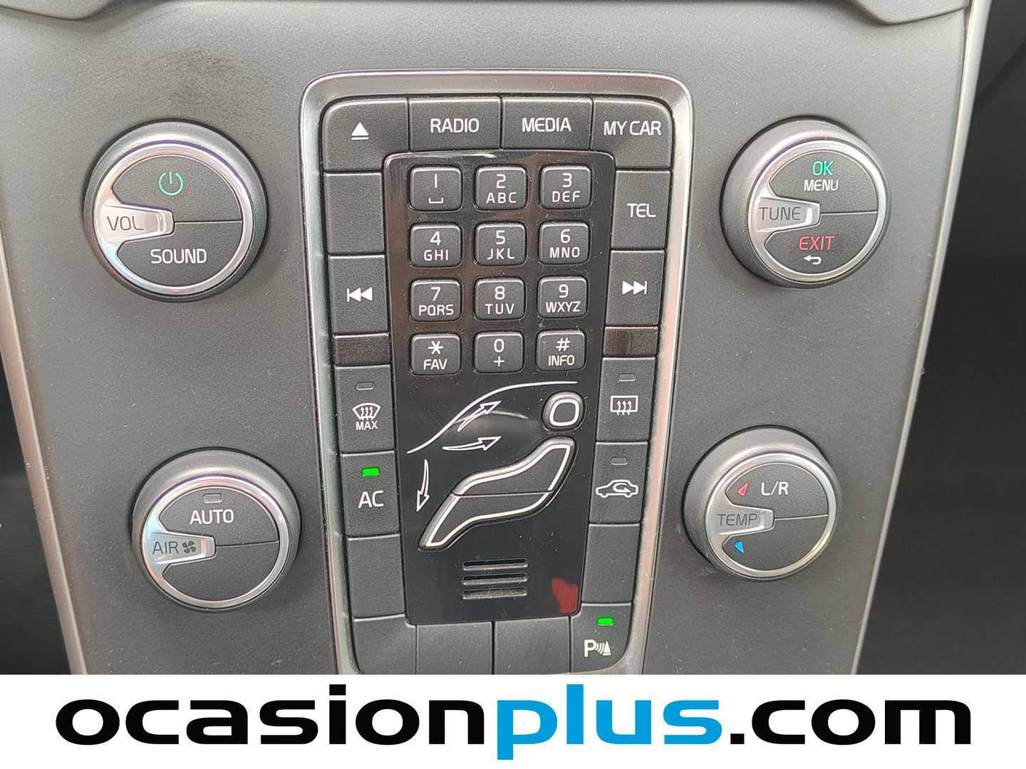 Equipamiento del Volvo V40 Cross Country Volvo V40 Cross Country D2 Kinetic Auto (115 CV)