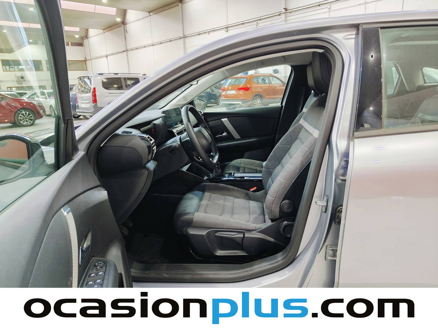 Foto asientos delanteros Citroën C4 Citroen C4 PureTech 130 S&S 6v Plus (131 CV)