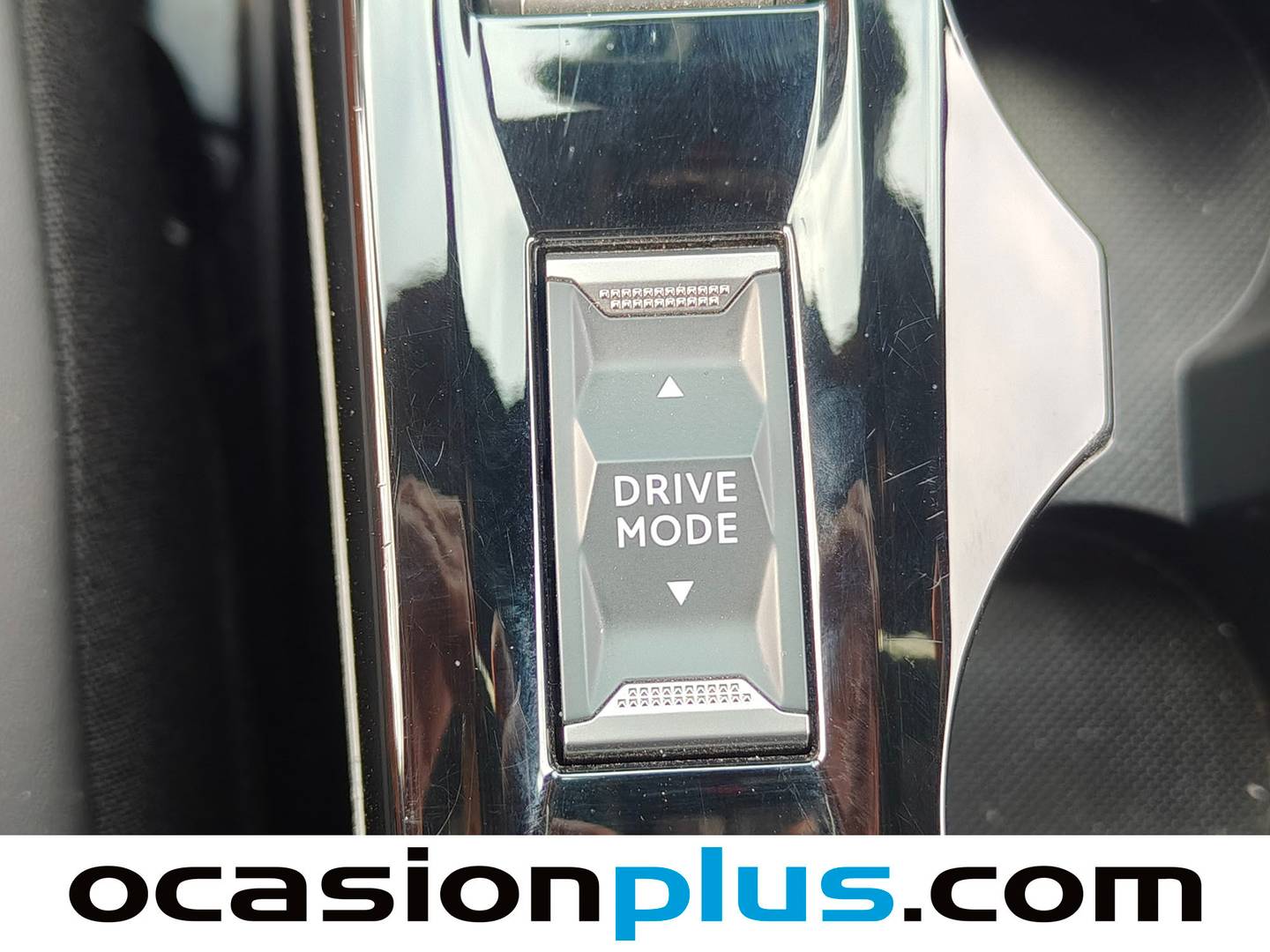Peugeot 2008 Peugeot 2008 Allure Hybrid eDCS6 (145 CV) 145cv