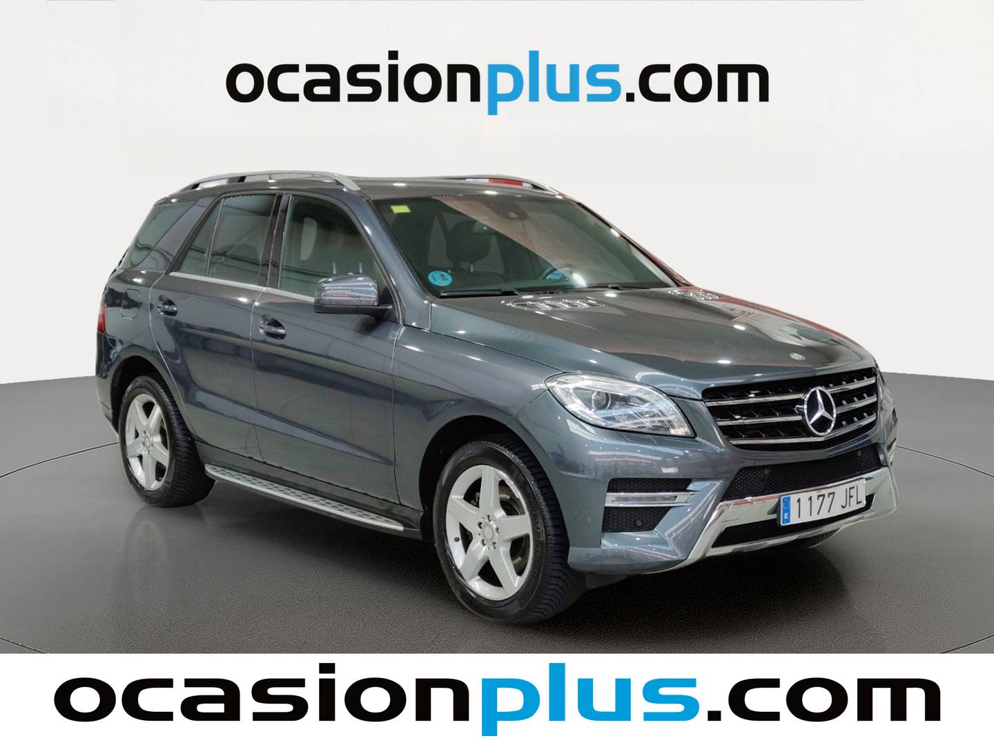 Foto delantera Mercedes Clase M Mercedes-Benz Clase M ML 350 BlueTEC 4Matic (258 CV) derecha