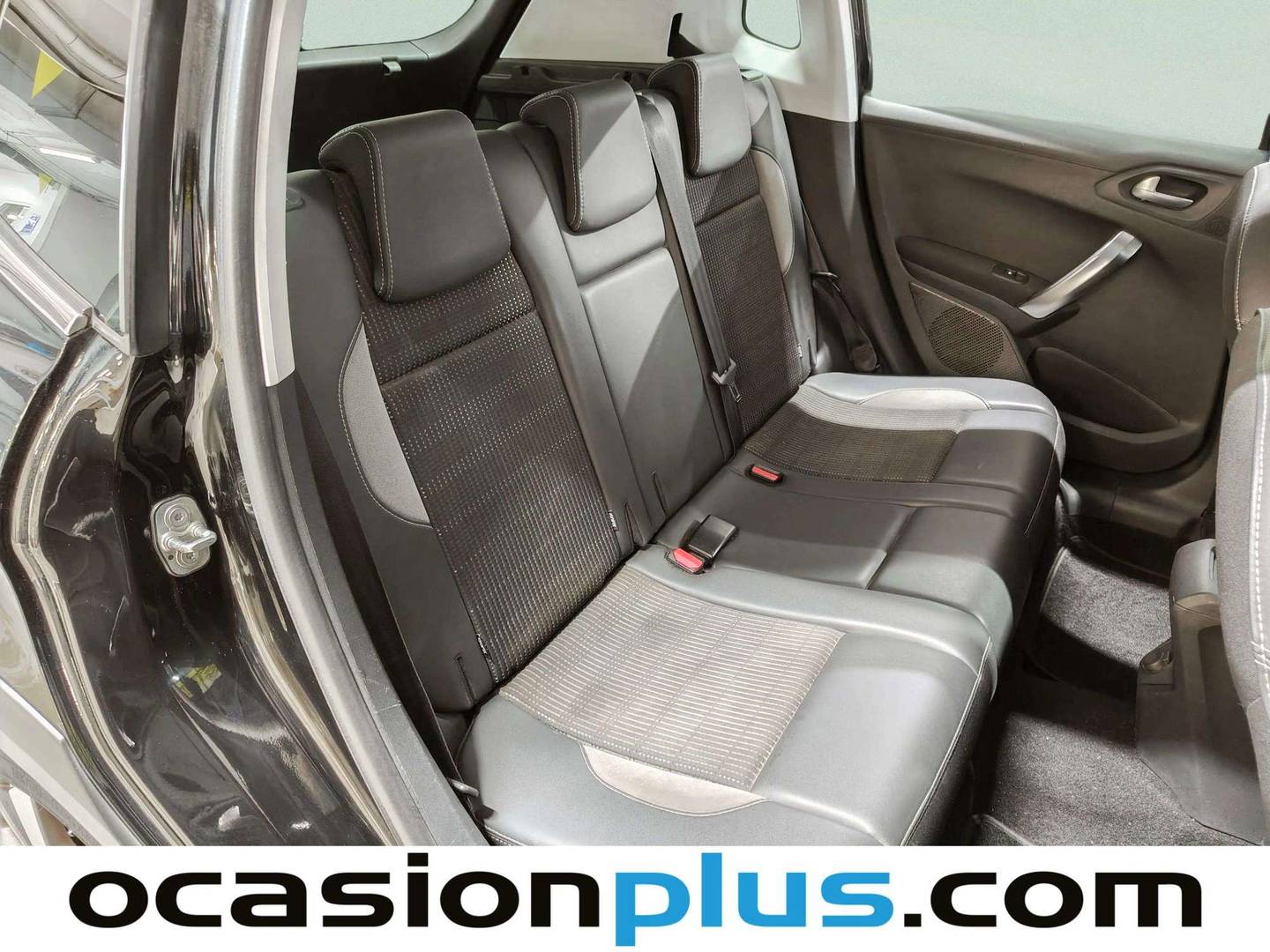 Foto Peugeot 2008 Peugeot 2008 PureTech 130 S&S Allure (130 CV)