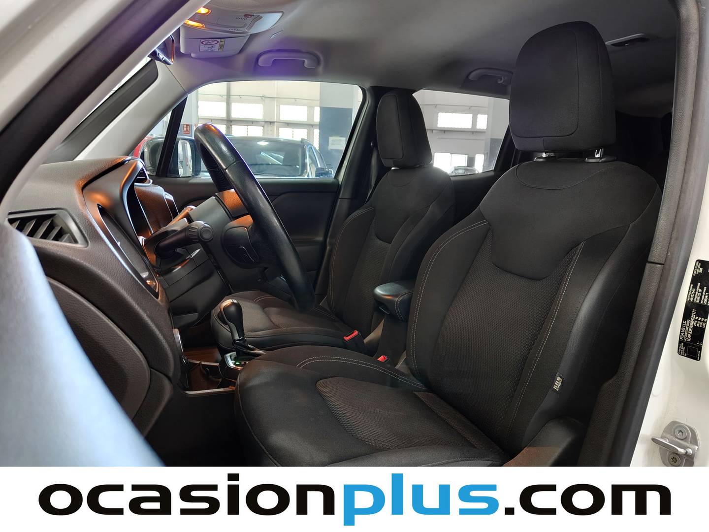 Foto asientos delanteros Jeep Renegade Jeep Renegade 1.3 PHEV S AWD AT (240 CV)