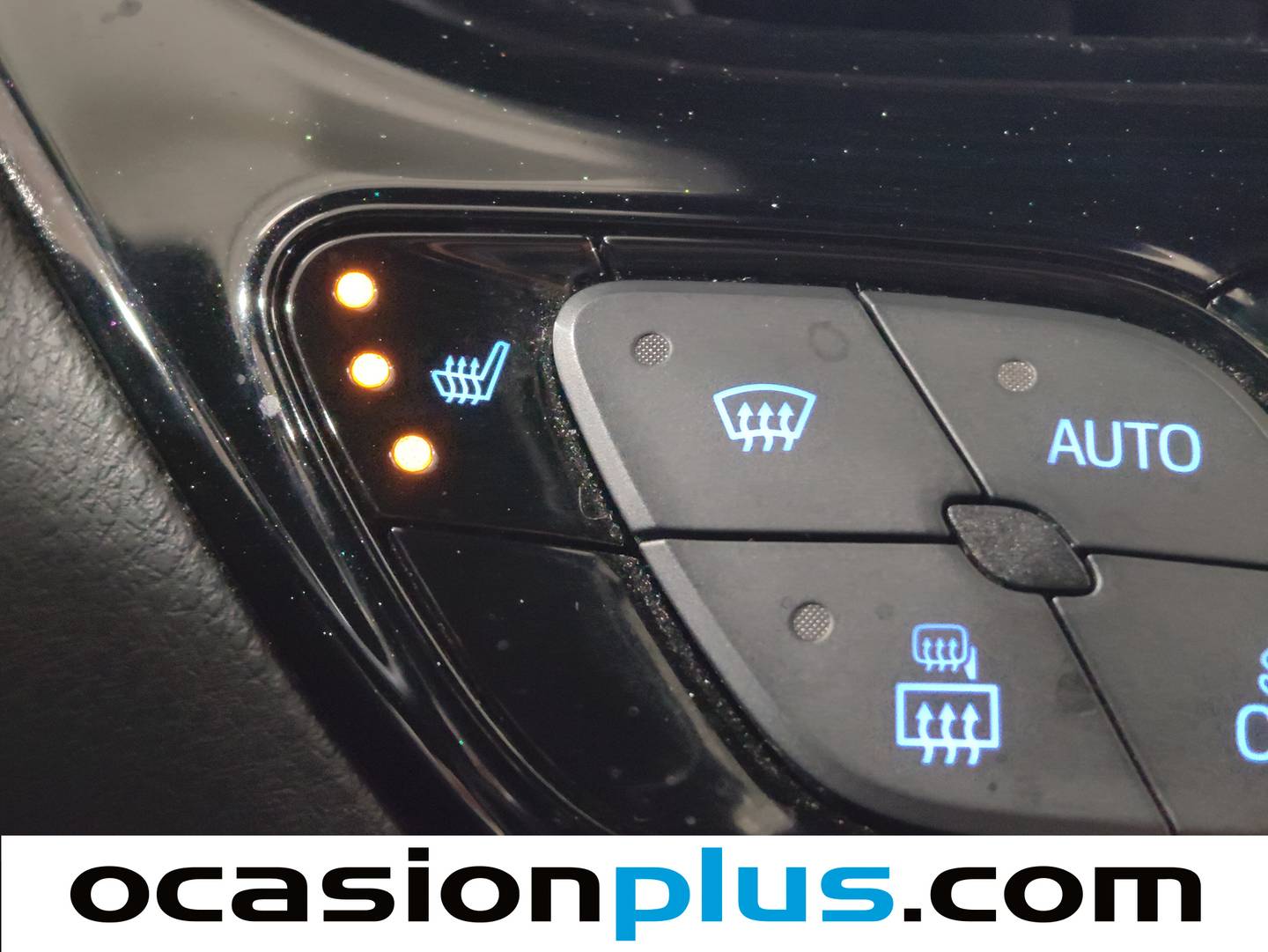 Extras y acabados del Toyota C-HR Toyota C-HR 1.8 125H Advance (122 CV)