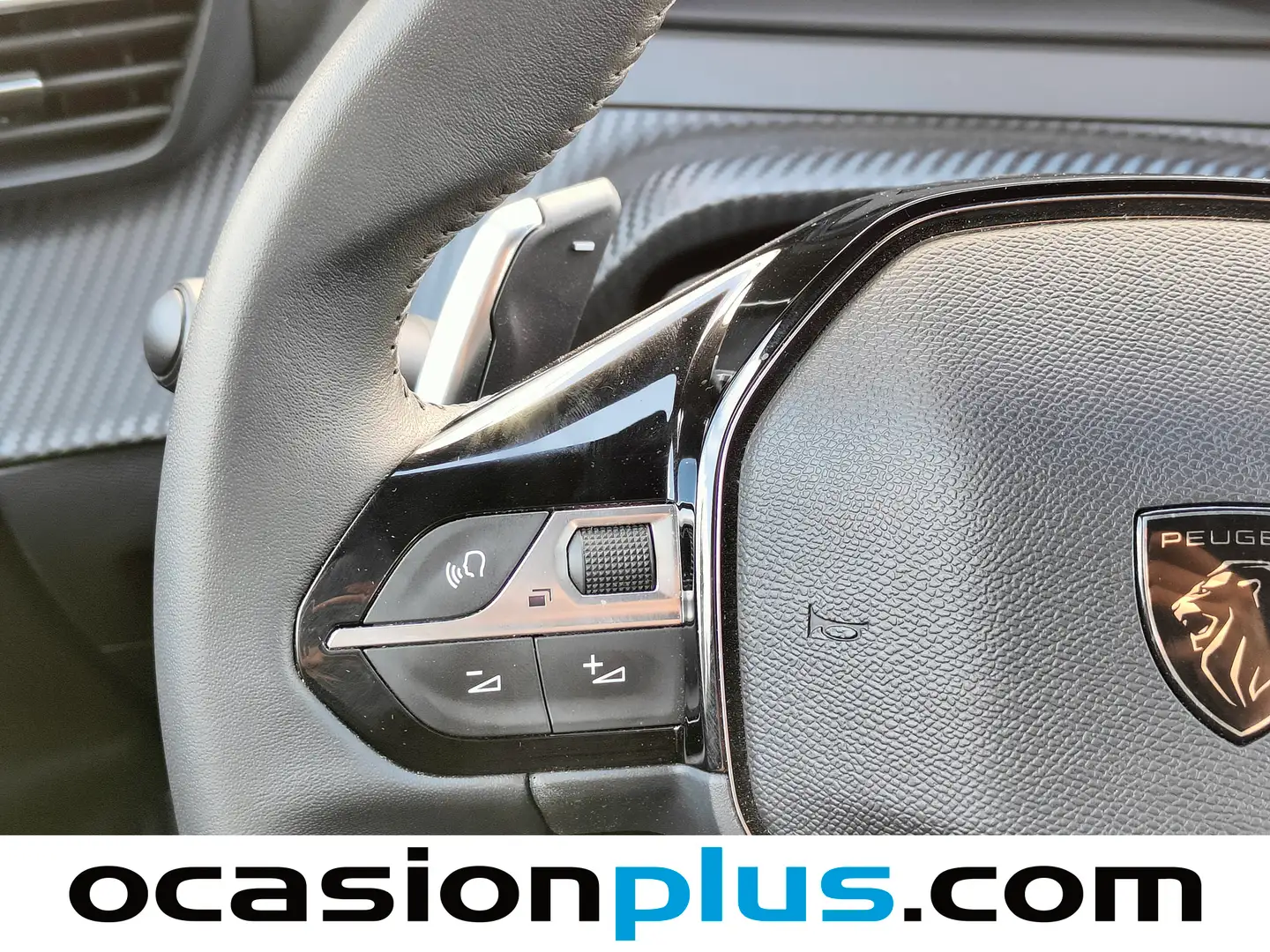 Foto Peugeot 2008 Peugeot 2008 Allure Hybrid eDCS6 (136 CV)