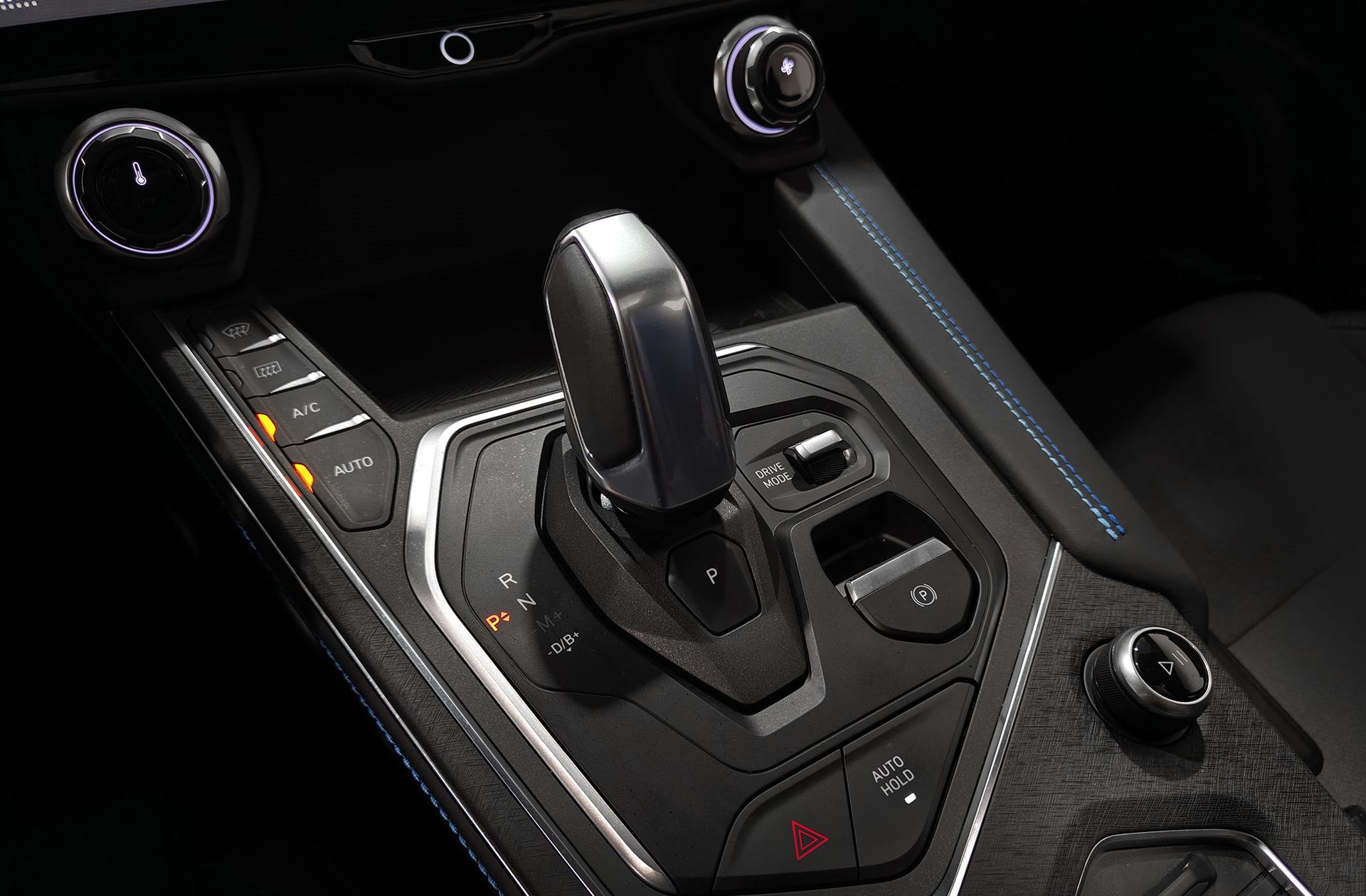 Lynk & Co 01 1.5 PHEV - foto 5