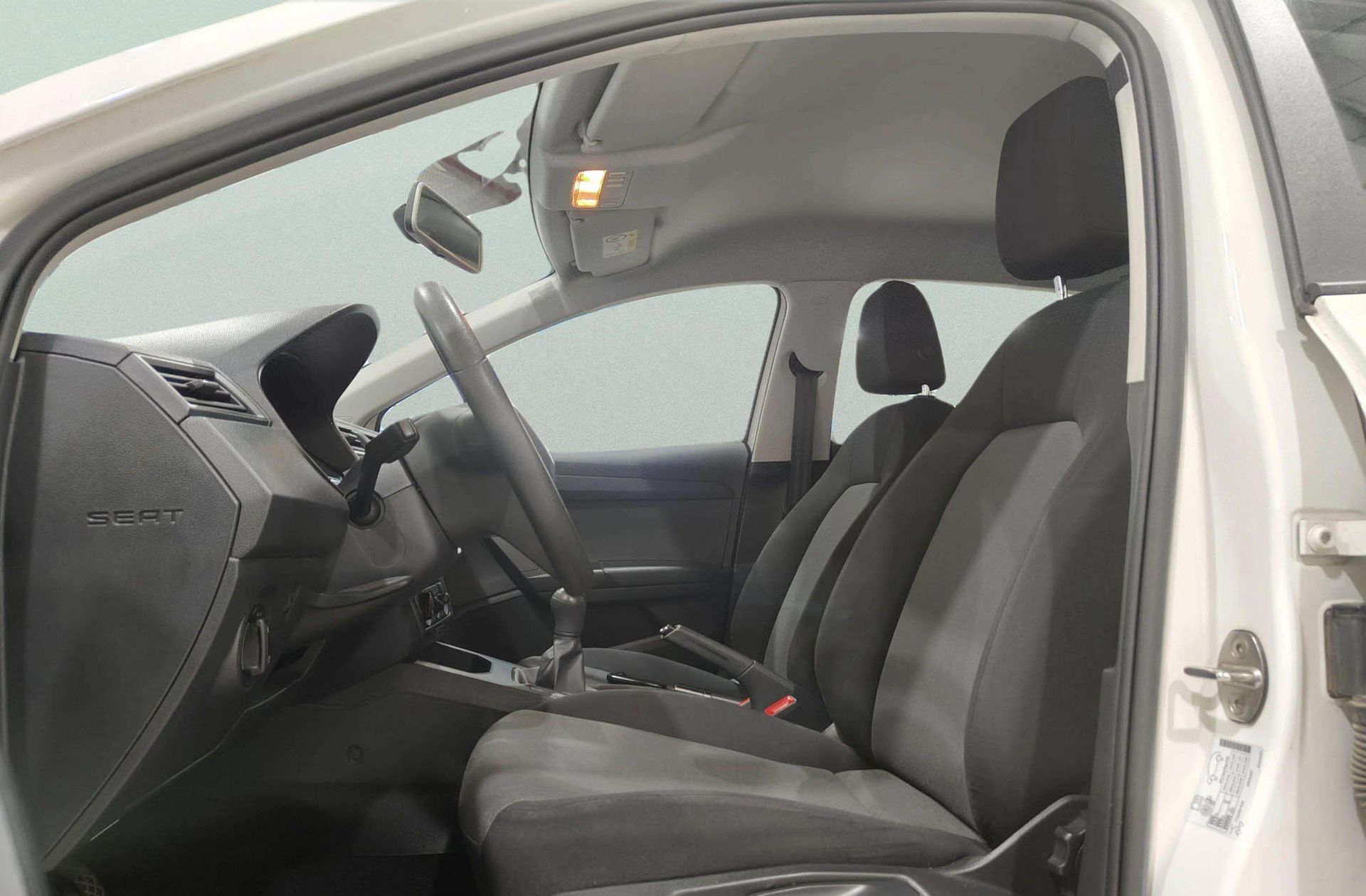 SEAT Ibiza 1.0 TSI Reference Plus - foto 9
