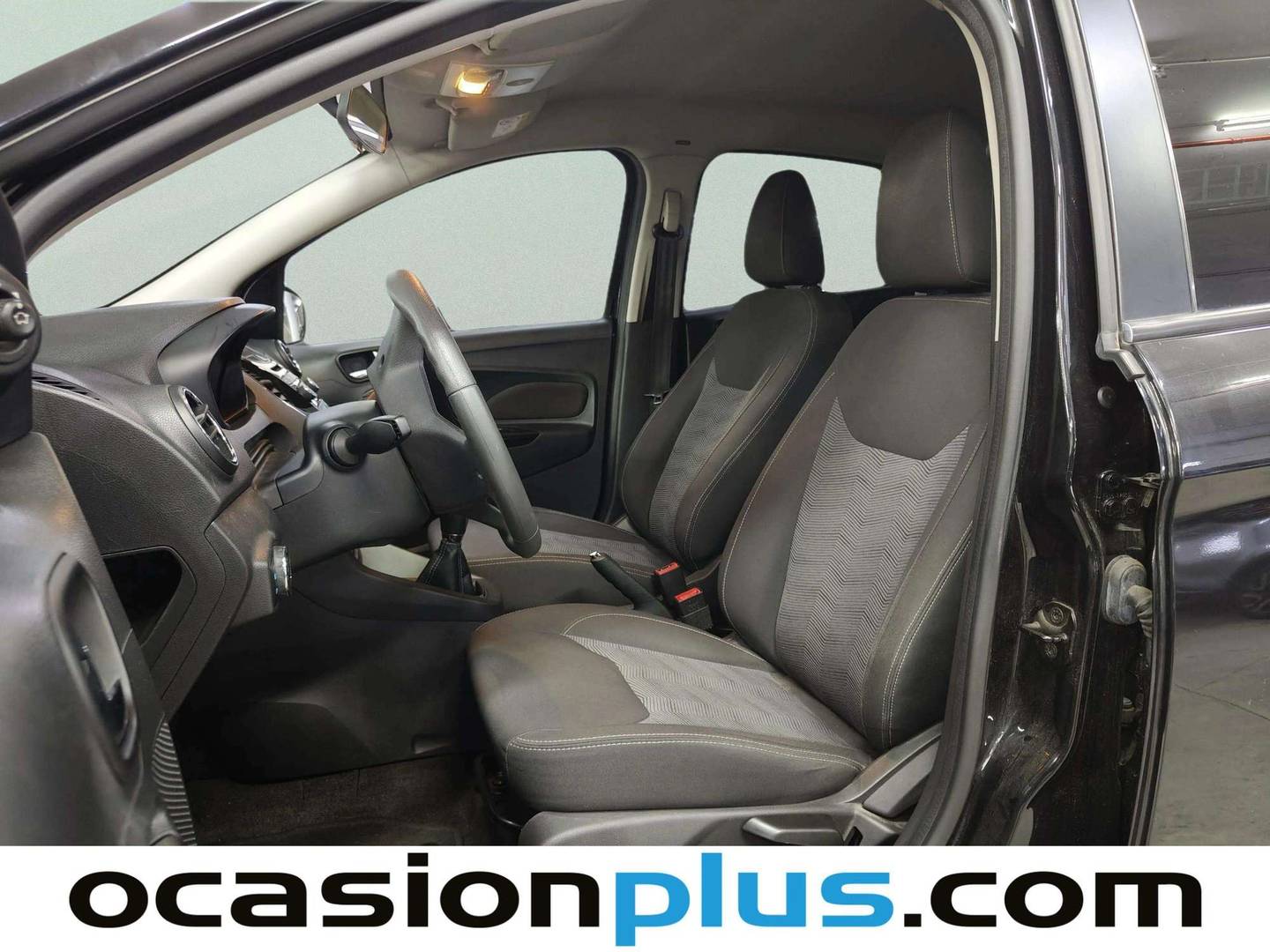 Foto asientos delanteros Ford Ka+ Ford Ka+ 1.2 Ti-VCT Ultimate (85 CV)
