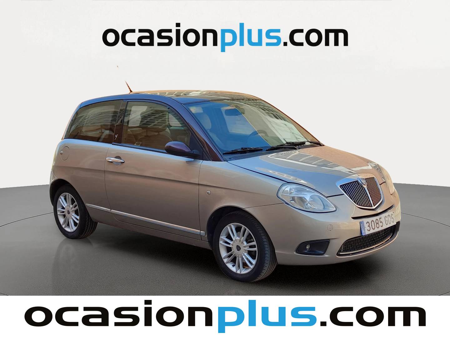 Foto delantera Lancia Ypsilon Lancia Ypsilon 1.4 8v Oro (77 CV) derecha