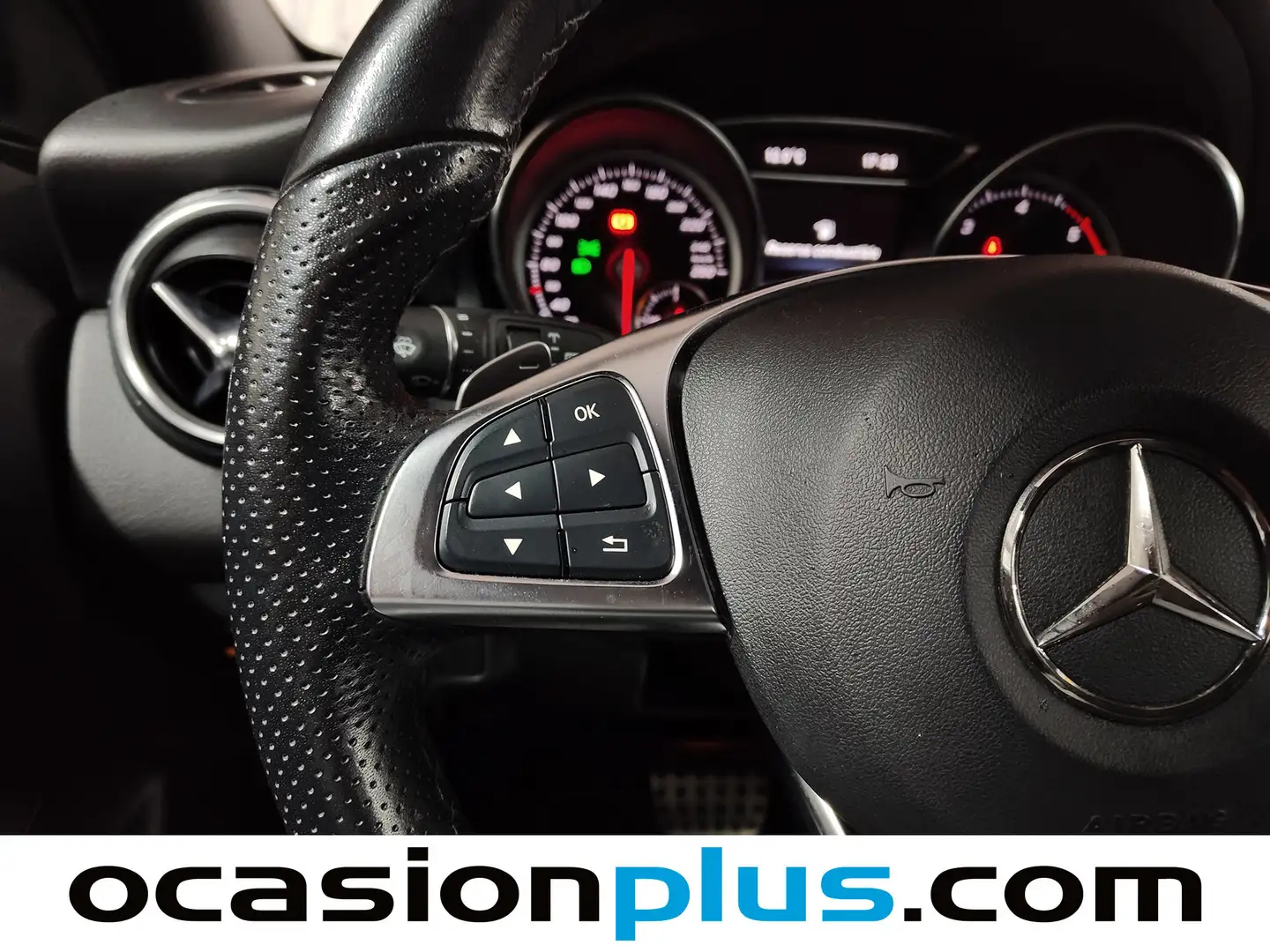 Foto Mercedes GLA Mercedes-Benz GLA GLA 200 d (136 CV) PACK AMG