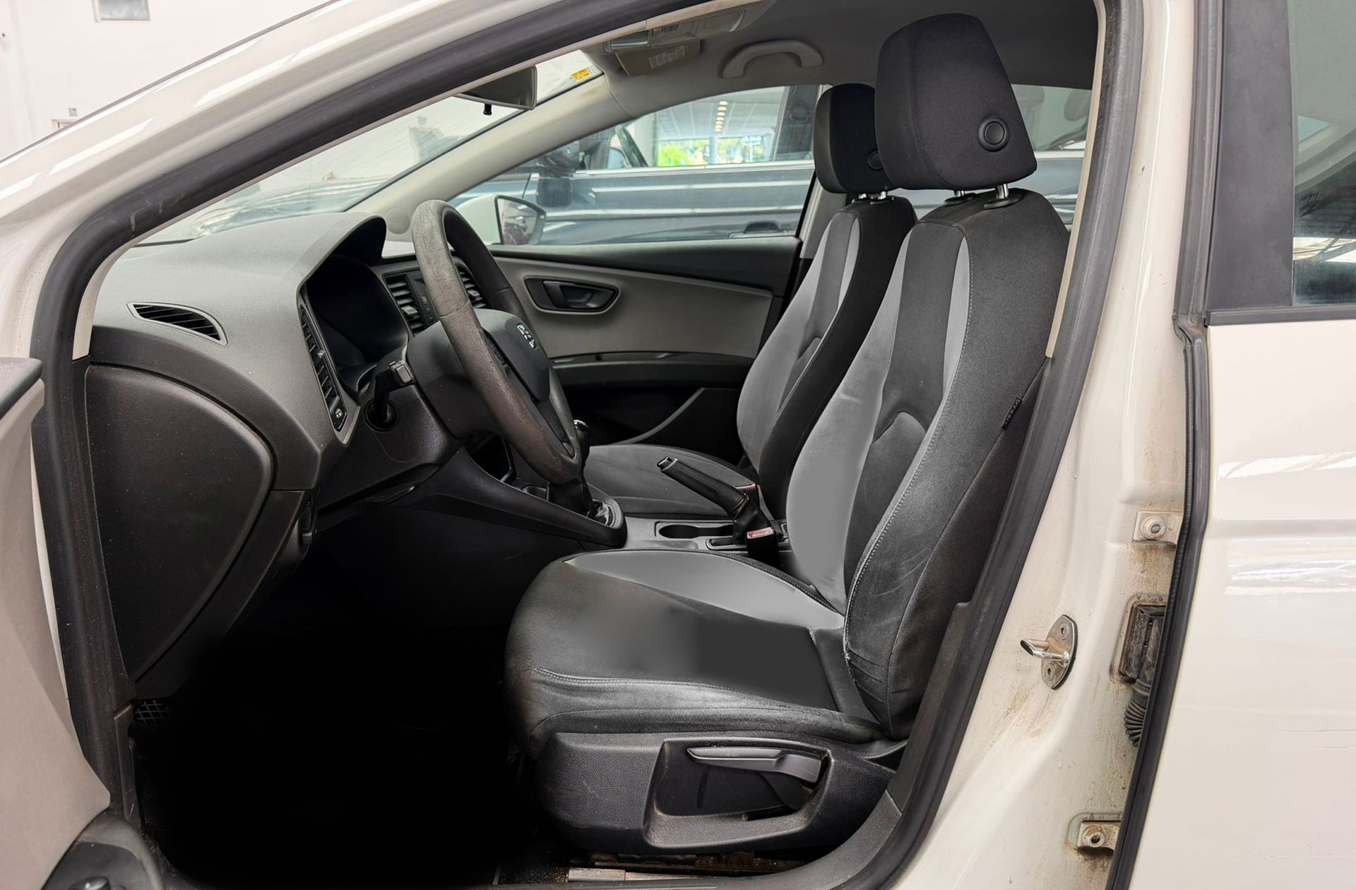 SEAT León 1.6 TDI Reference - foto 8