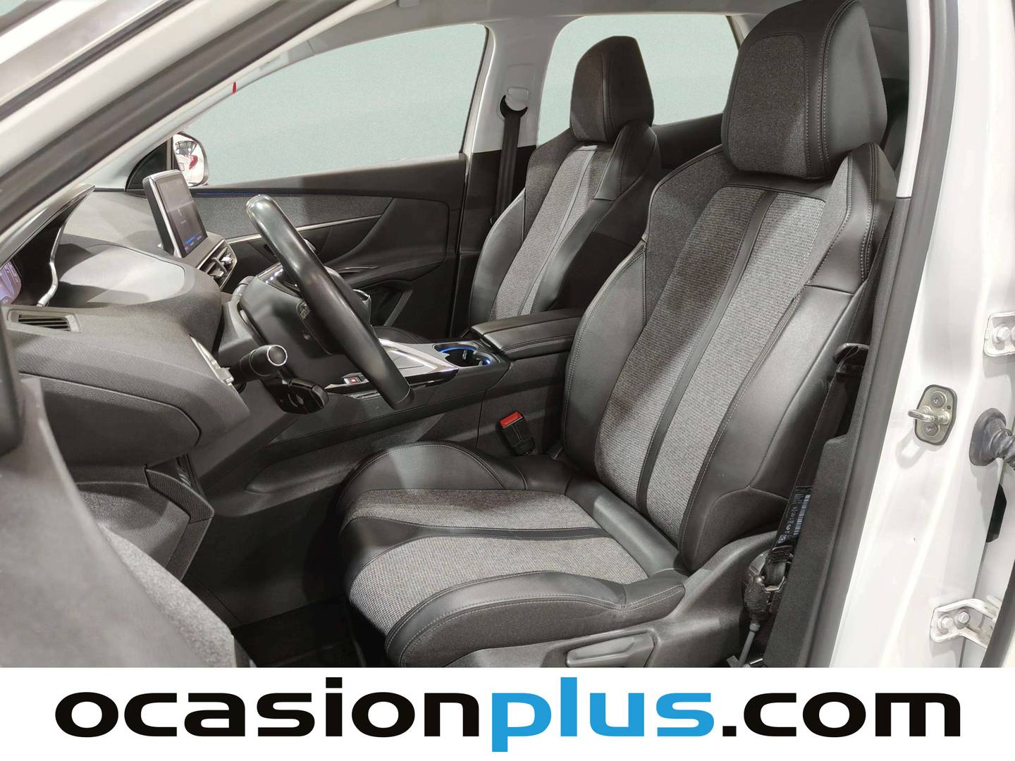 Foto asientos delanteros Peugeot 3008 Peugeot 3008 BlueHDi 130 S&S Allure (130 CV)