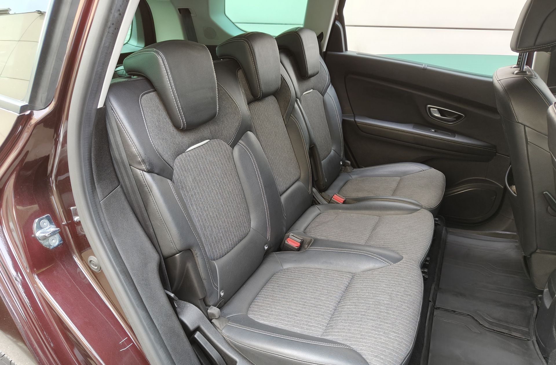 Renault Grand Scénic Zen TCe EDC GPF 7 plazas - foto 18