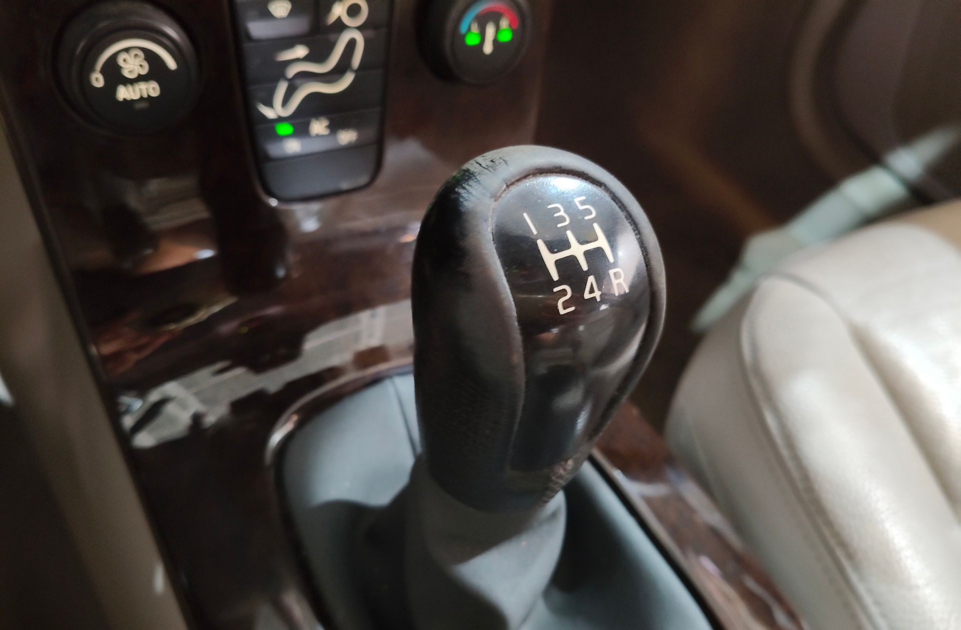 Volvo S40 1.8 Momentum - foto 5