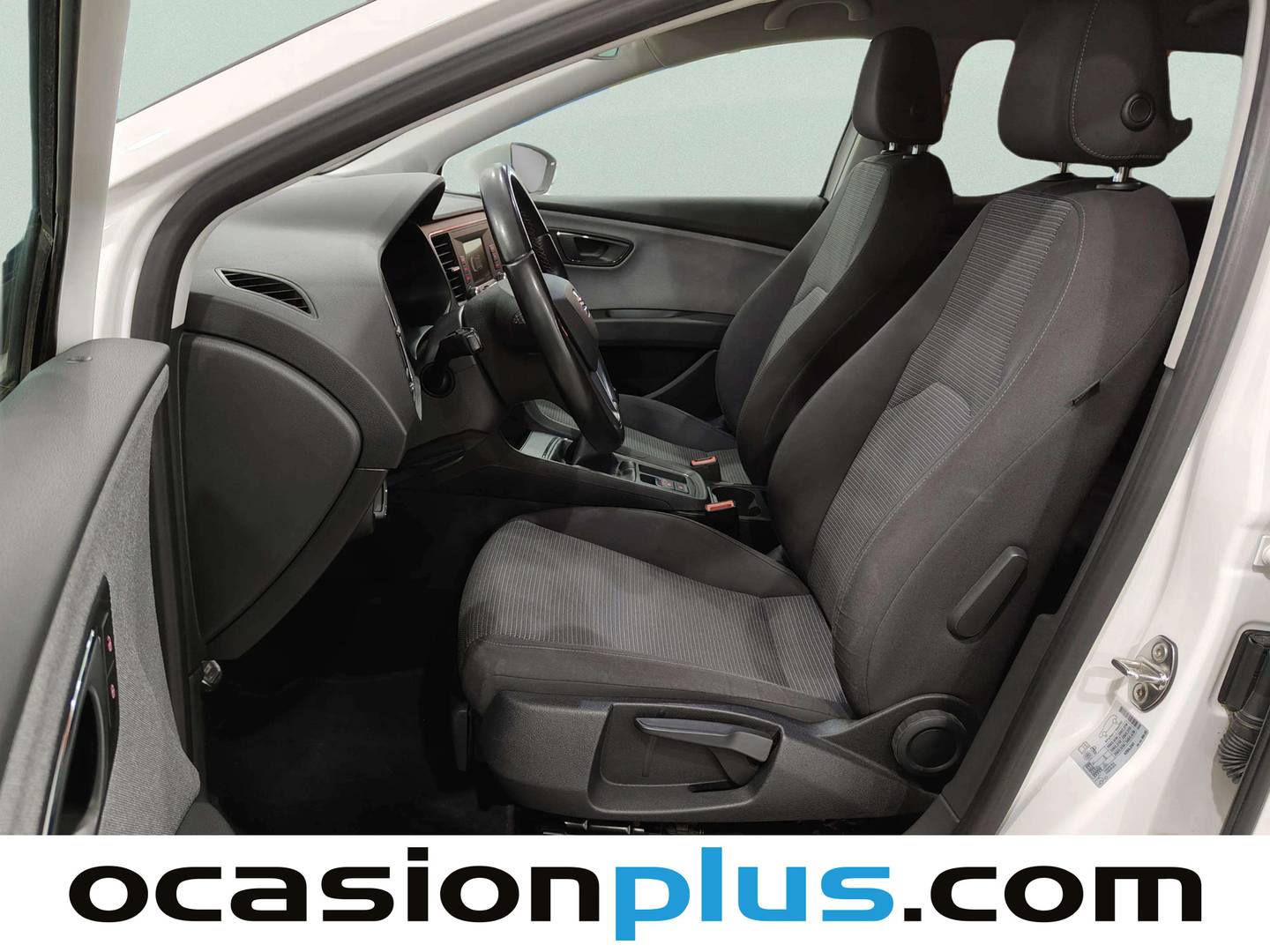 Foto asientos delanteros Seat León Seat León ST 1.6 TDI S&S Style (115 CV)