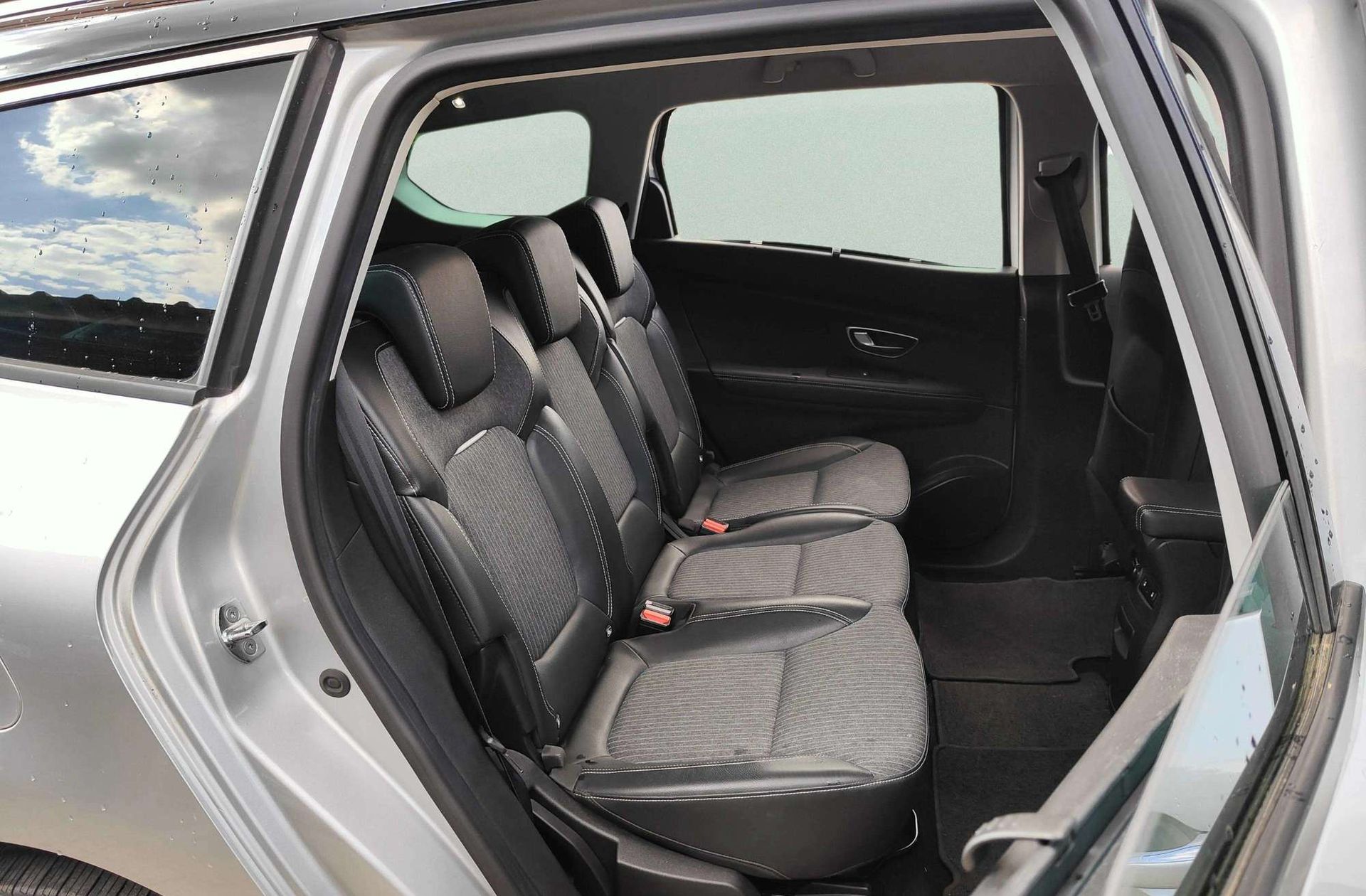 Renault Grand Scénic Zen TCe GPF 7 plazas - foto 20