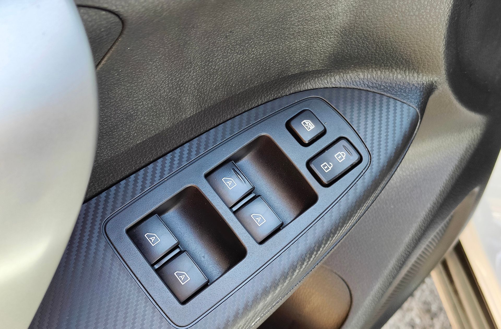 Mitsubishi Eclipse Cross 2.4 PHEV Kaiteki 4WD - foto 34