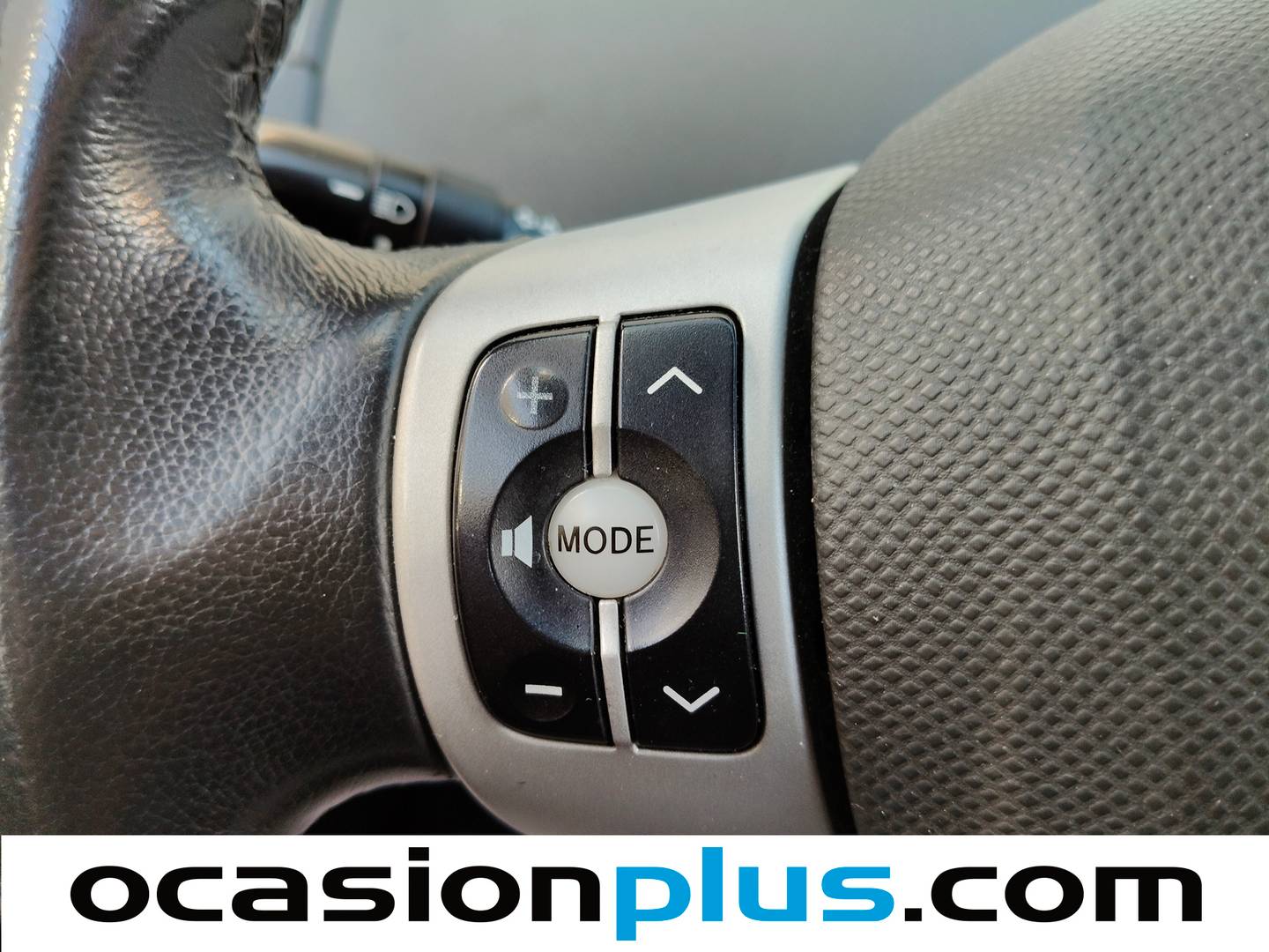 Extras y acabados del Toyota Yaris Toyota Yaris 1.3 VVT-i Sol (87 CV)
