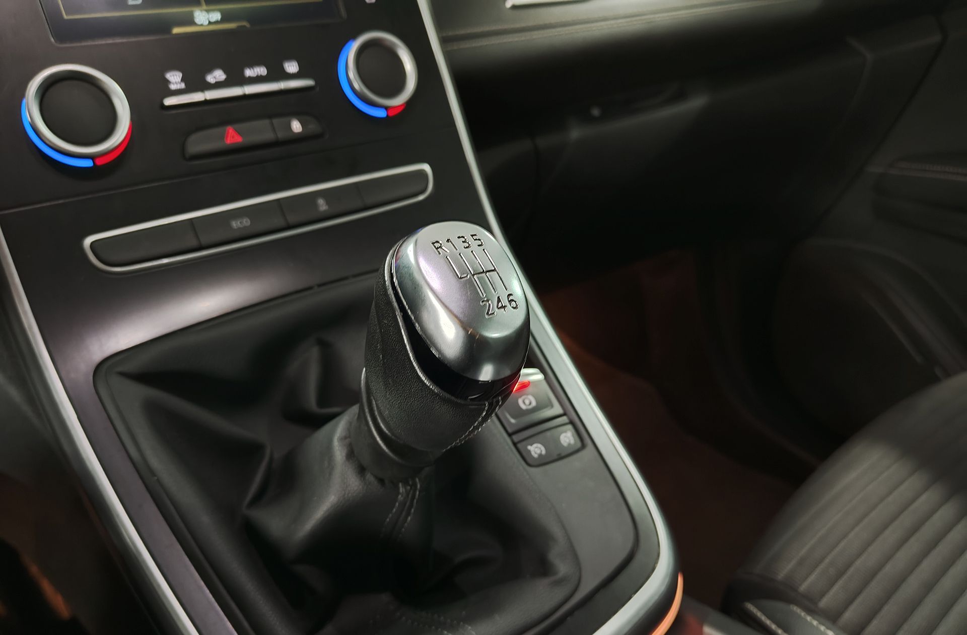 Renault Grand Scénic Zen TCe 7 plazas - foto 5