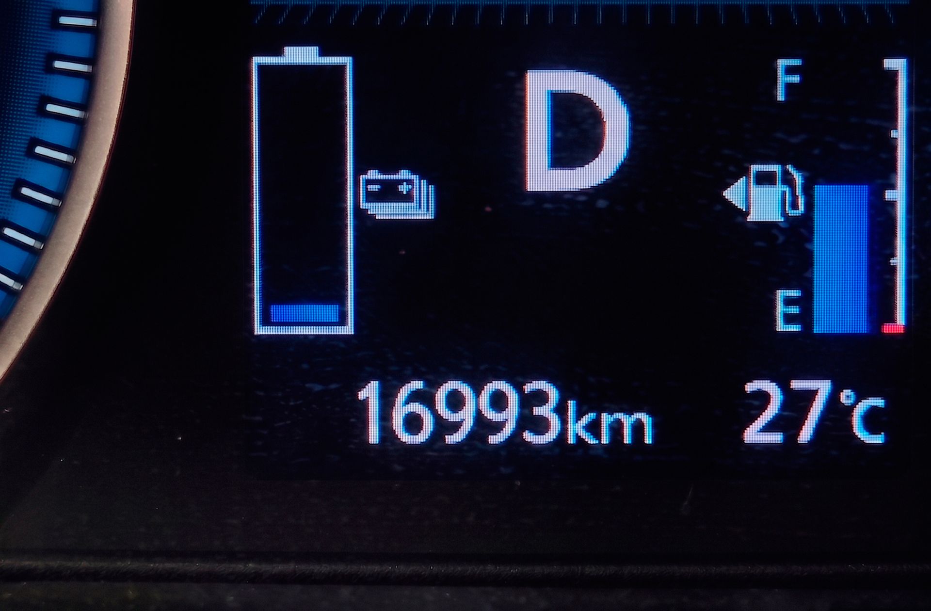 Mitsubishi Eclipse Cross 2.4 PHEV Kaiteki 4WD - foto 12