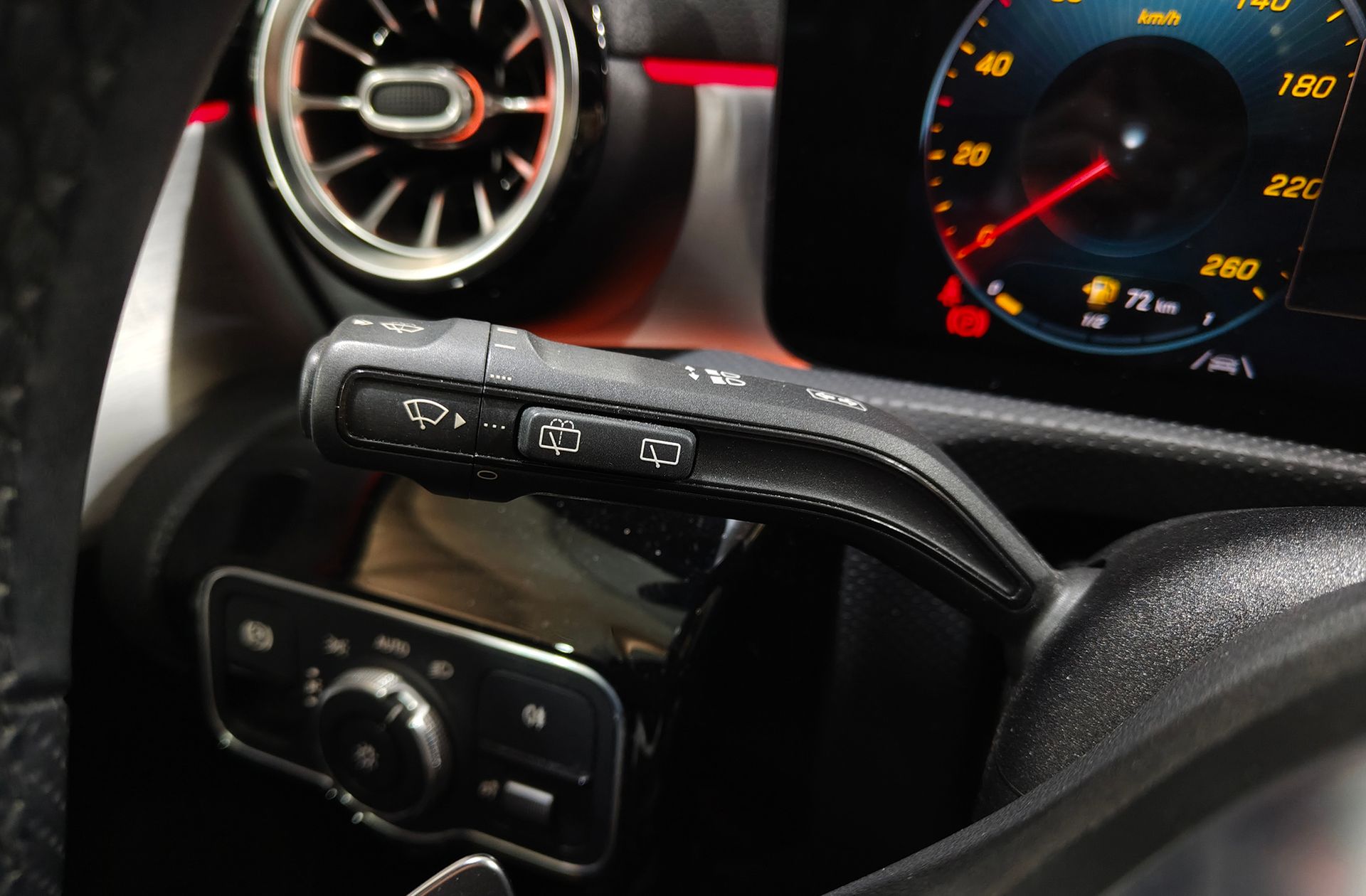 Mercedes-Benz Clase A 180 d Pack AMG - foto 29