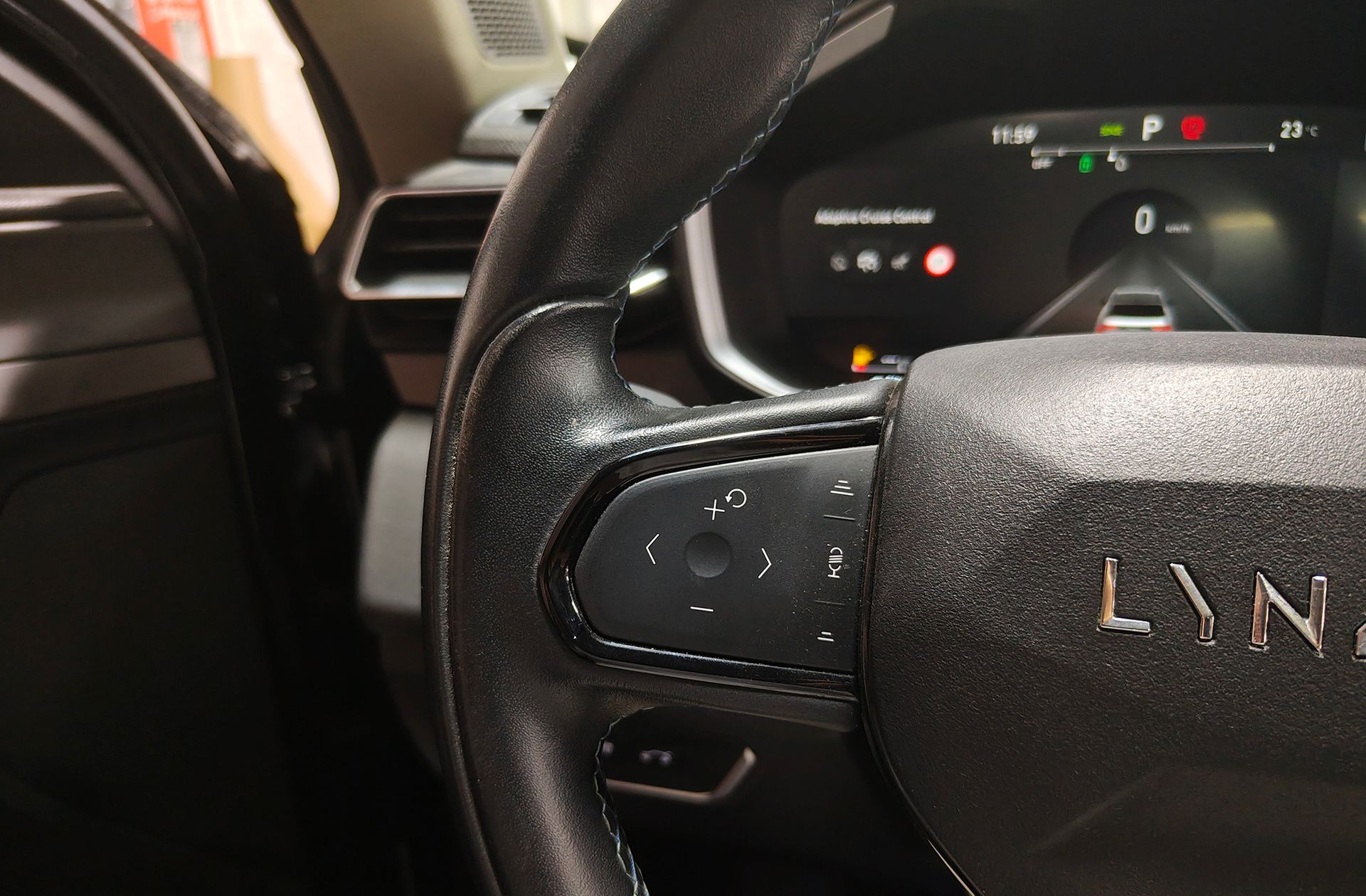 Lynk & Co 01 1.5 PHEV - foto 37