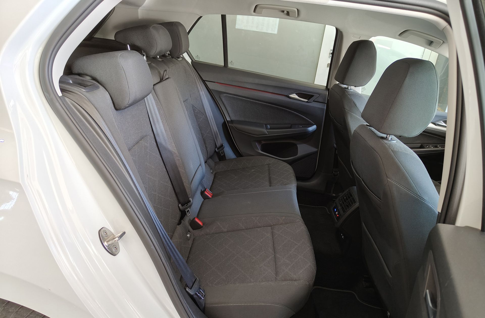 Volkswagen Golf Life 2.0 TDI - foto 17