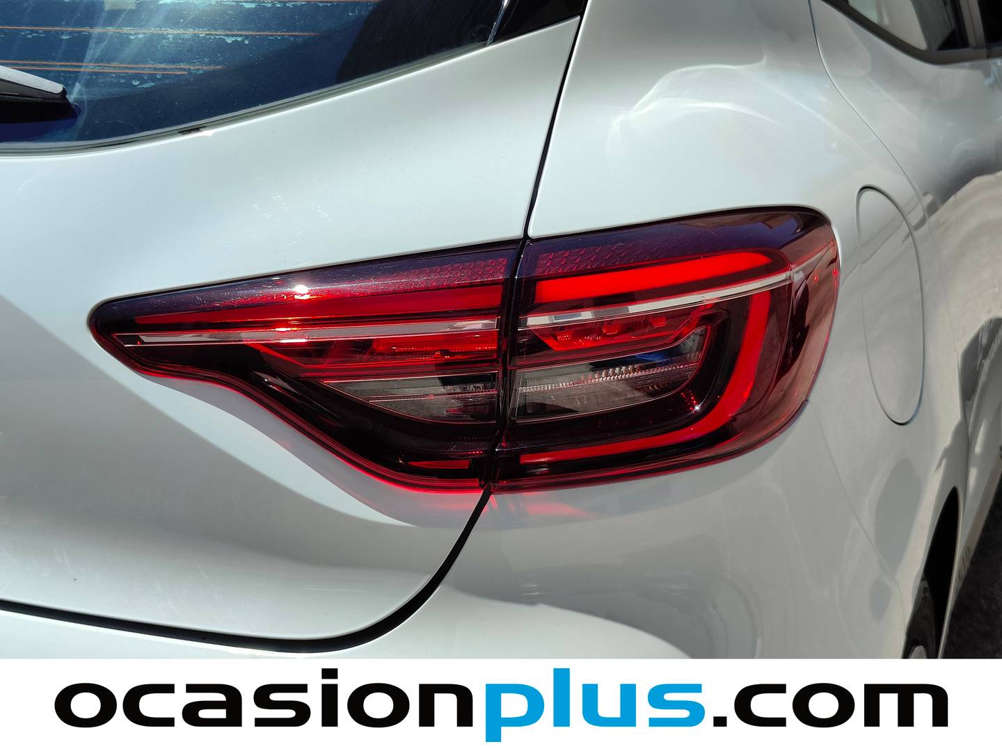 Equipamiento del Renault Clio Renault Clio Business TCe (100 CV) GLP