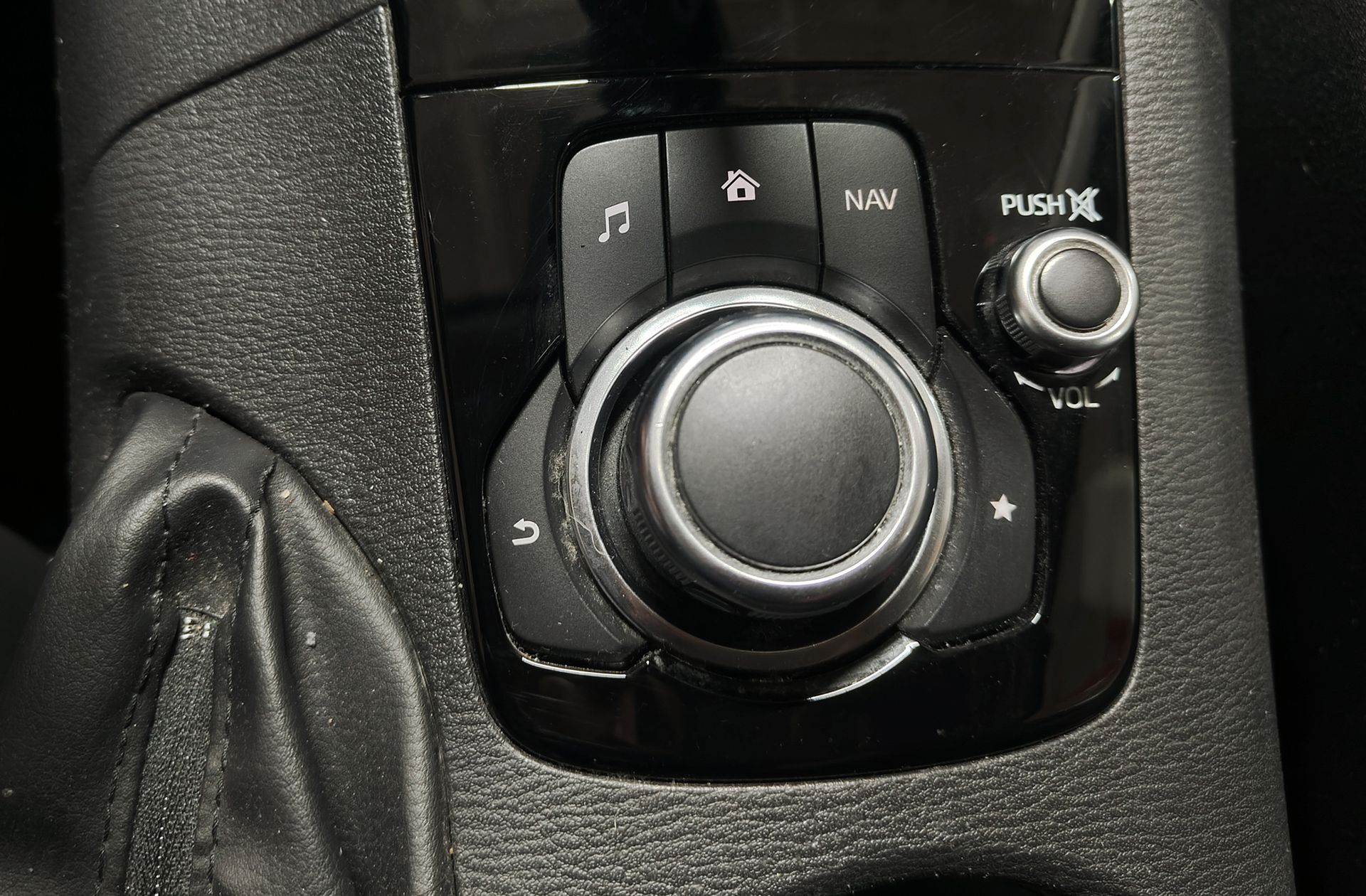 Mazda Mazda3 2.0 GE Luxury - foto 34