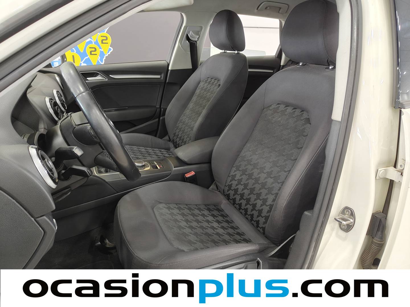 Foto asientos delanteros Audi A3 Audi A3 Sportback Attraction Edición especial 1.6 TDI (105 CV)