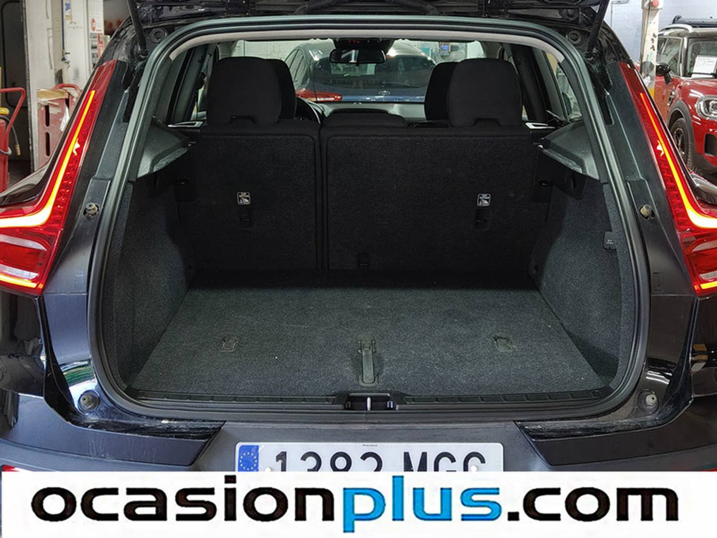 Foto Volvo XC40 Volvo XC40 T2 Essential (129 CV)