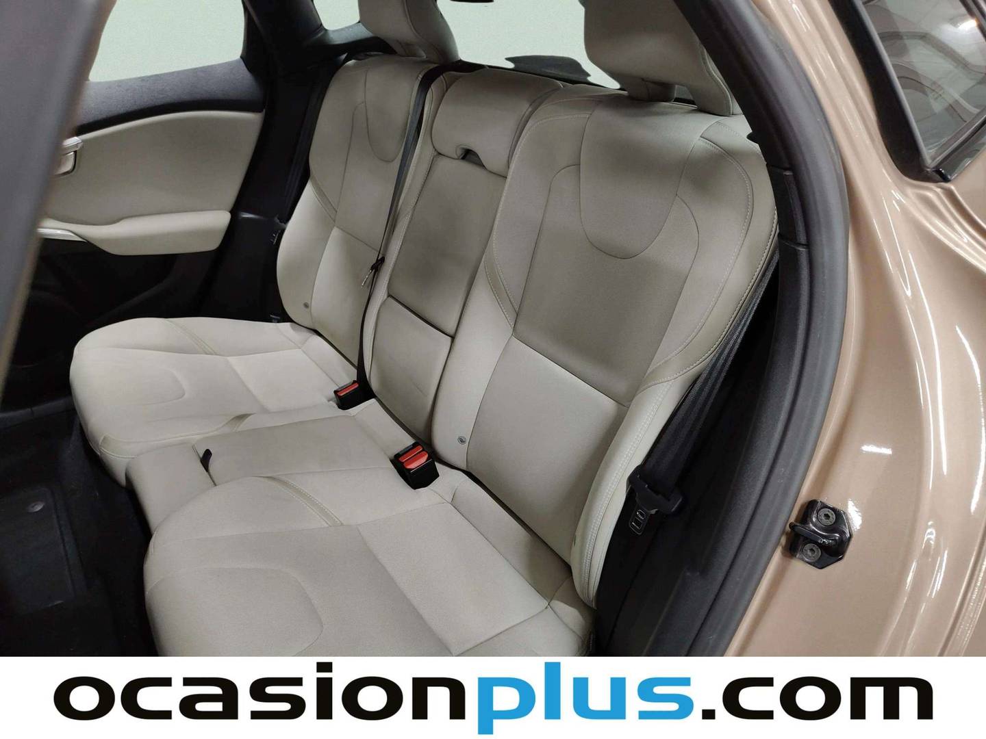 Foto Volvo V40 Cross Country Volvo V40 Cross Country D2 Momentum  (115 CV)