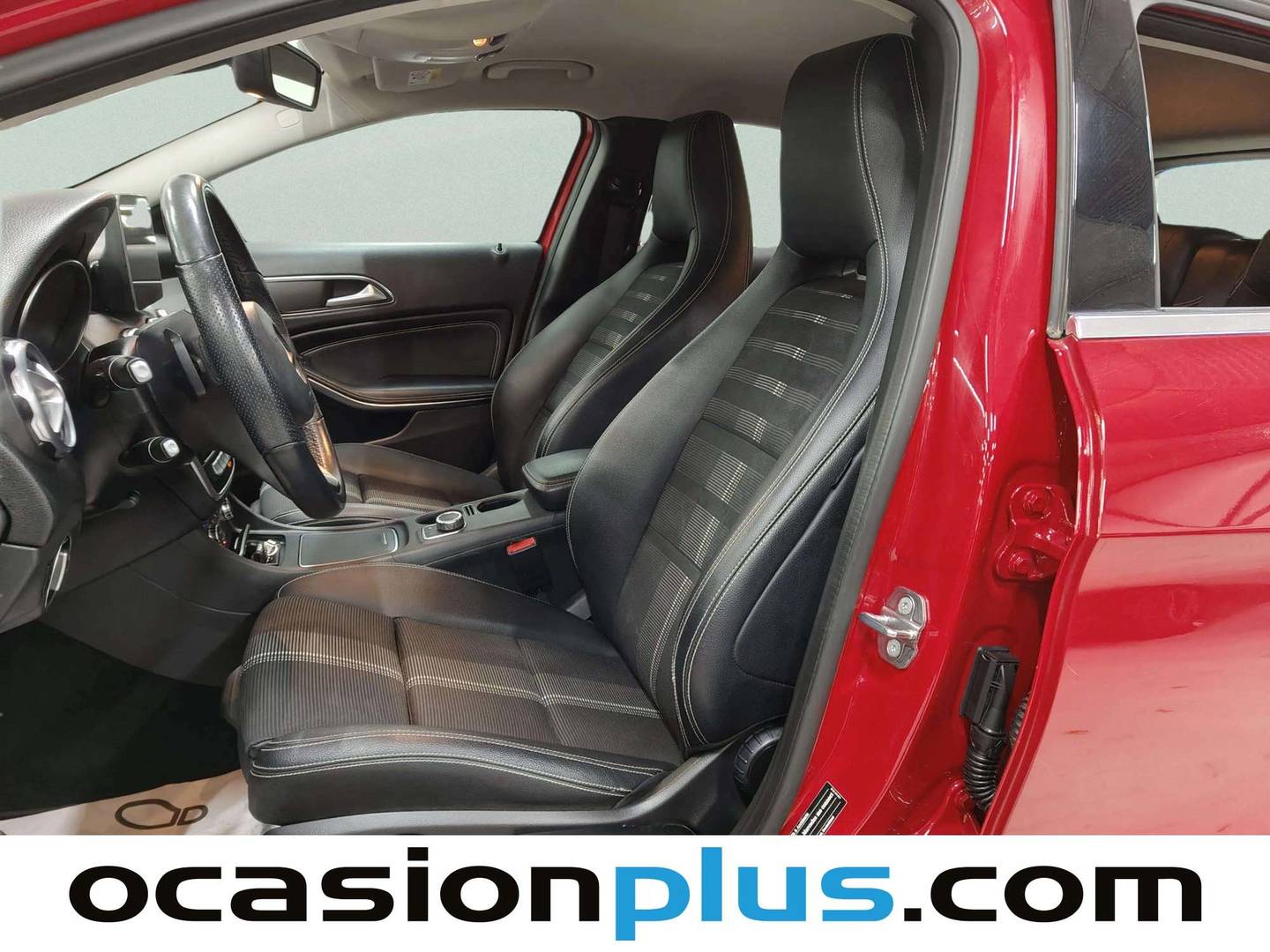 Foto Mercedes GLA Mercedes-Benz GLA GLA 180 (122 CV)