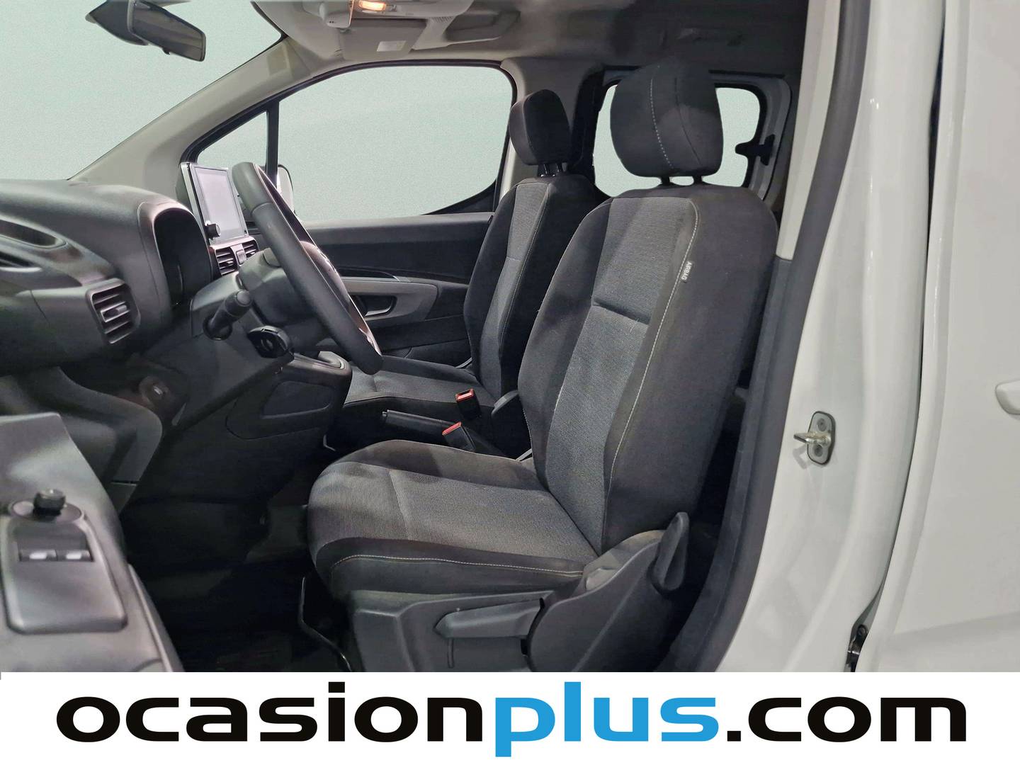 Foto asientos delanteros Toyota Proace City Toyota Proace City 1.5 D VX L1 (131 CV)