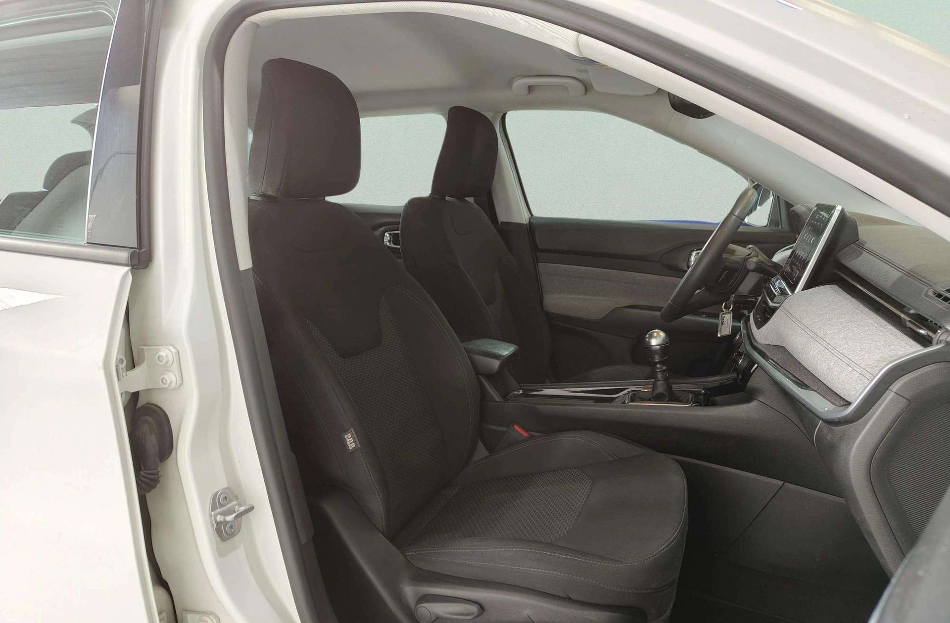 Jeep Compass 1.3 Gse T4 Longitude FWD - foto 17